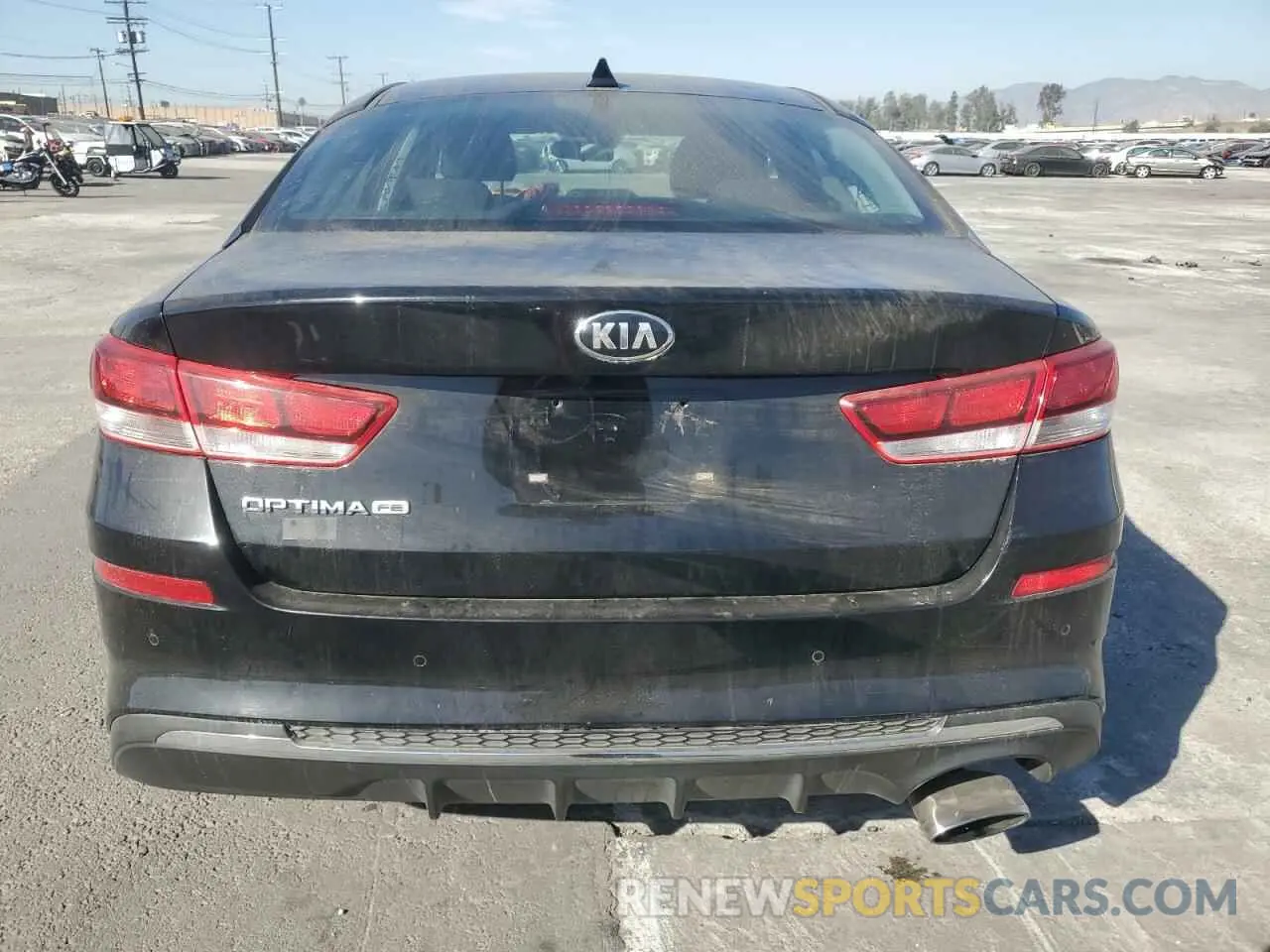6 Photograph of a damaged car 5XXGT4L36LG425082 KIA OPTIMA 2020