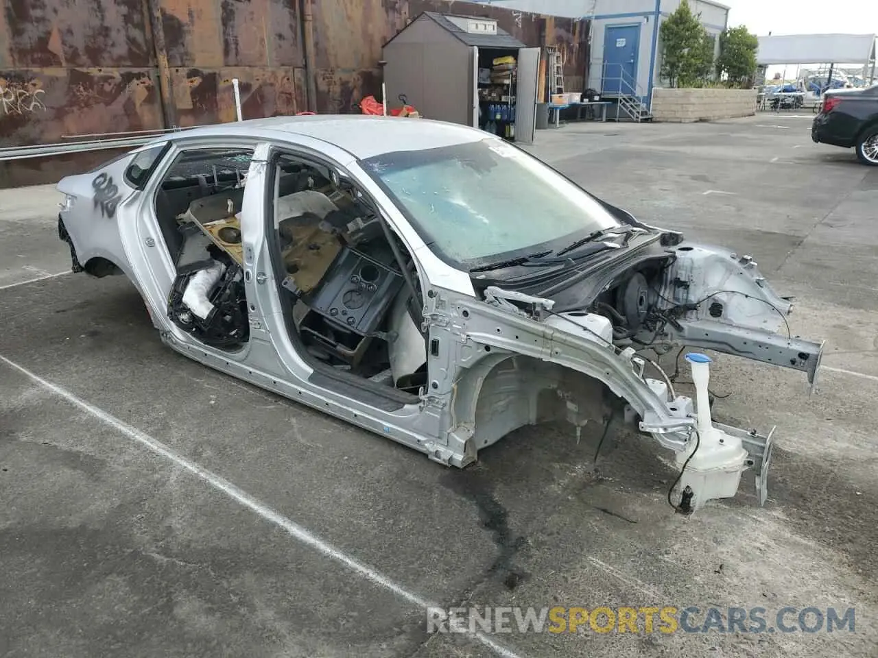 4 Photograph of a damaged car 5XXGT4L37LG386521 KIA OPTIMA 2020