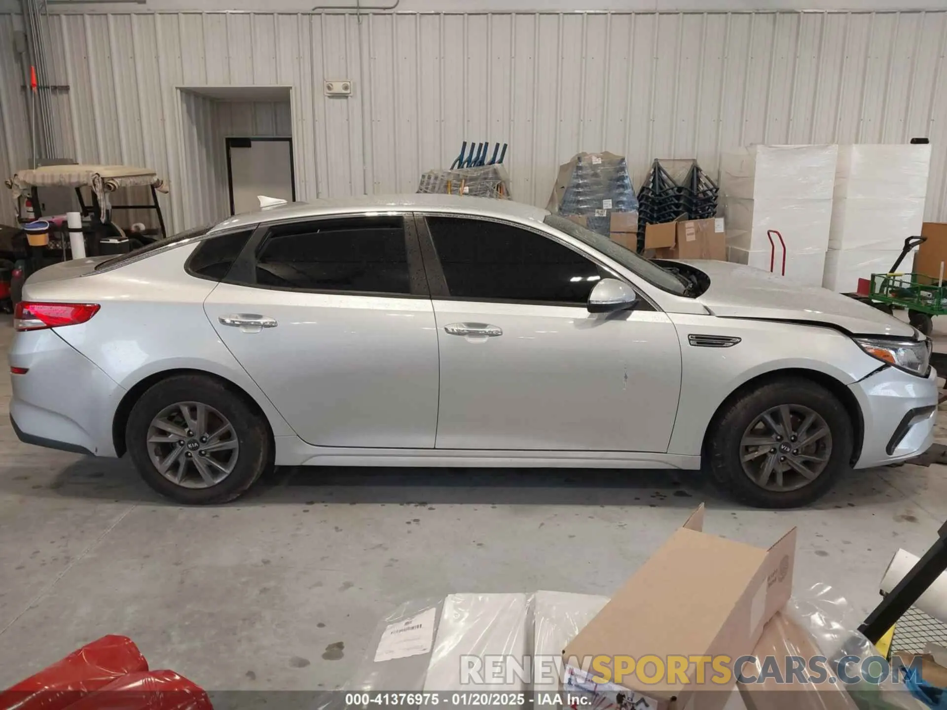 12 Photograph of a damaged car 5XXGT4L37LG391573 KIA OPTIMA 2020