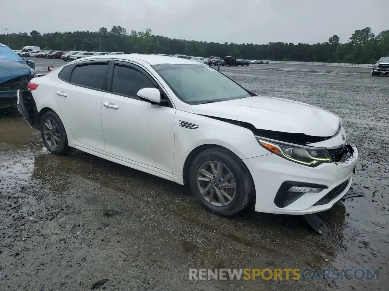 4 Photograph of a damaged car 5XXGT4L37LG398507 KIA OPTIMA 2020