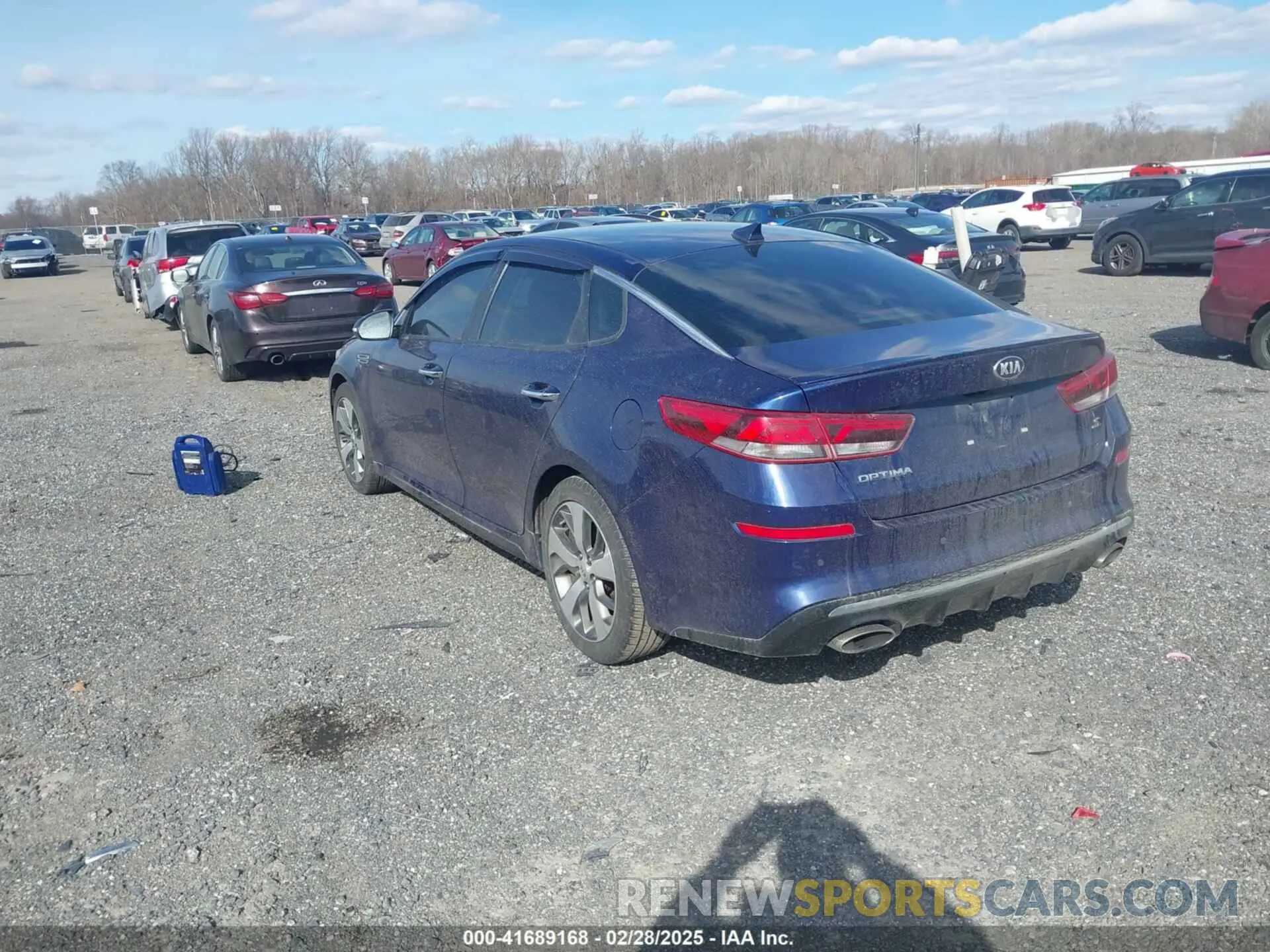3 Photograph of a damaged car 5XXGT4L37LG403219 KIA OPTIMA 2020
