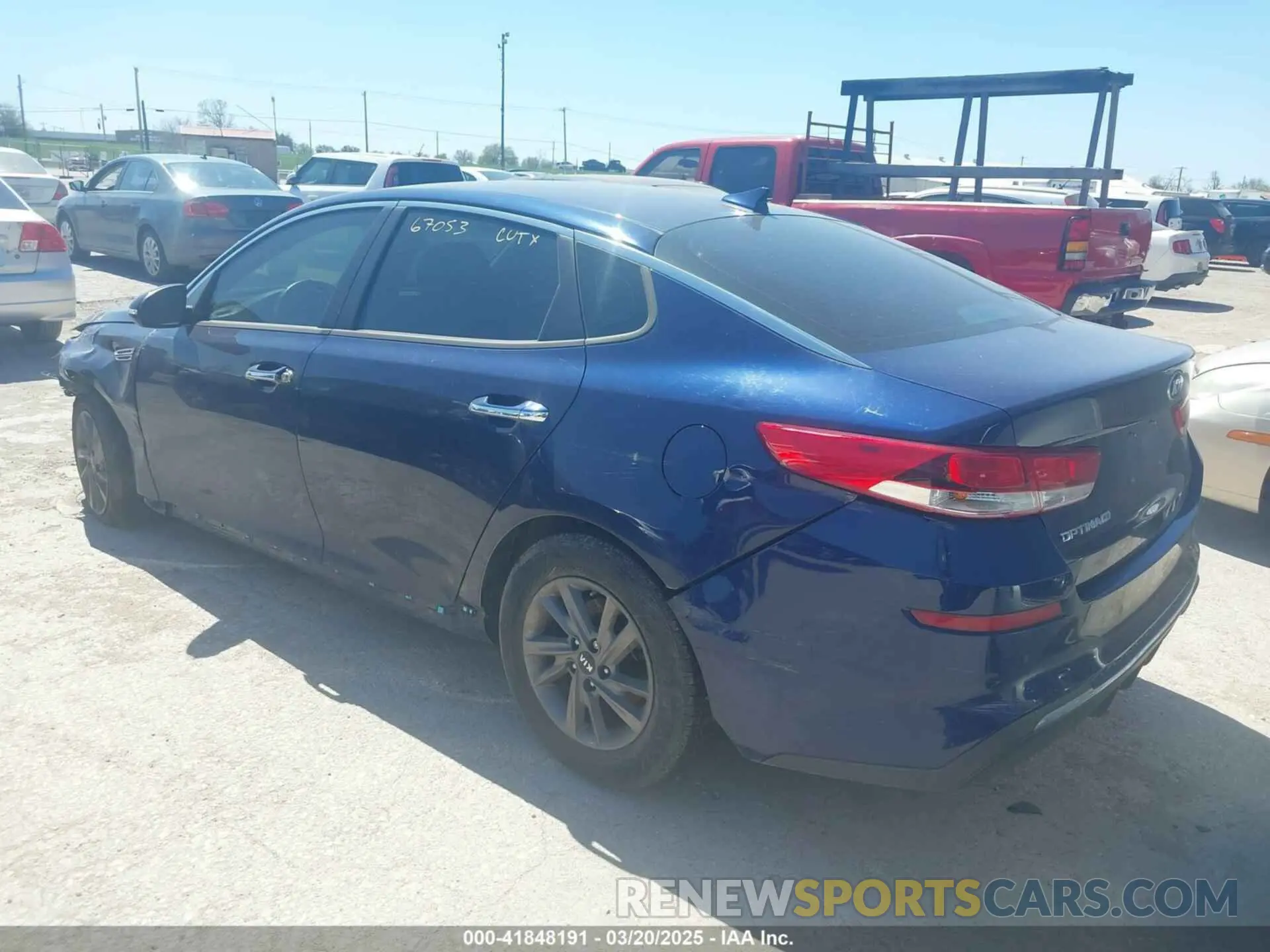 3 Фотография поврежденного автомобиля 5XXGT4L37LG412602 KIA OPTIMA 2020
