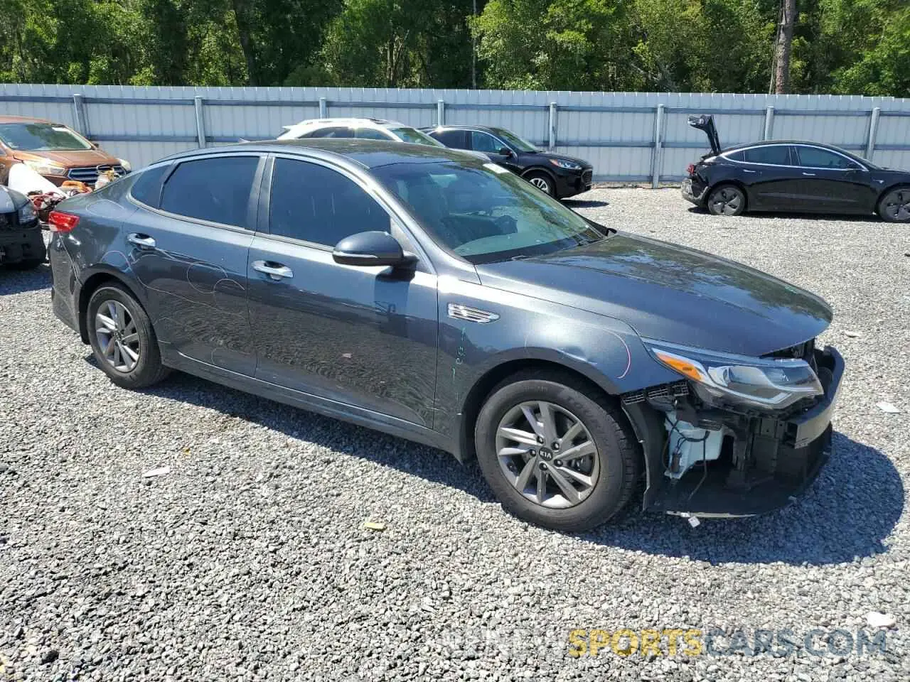 4 Photograph of a damaged car 5XXGT4L37LG422322 KIA OPTIMA 2020