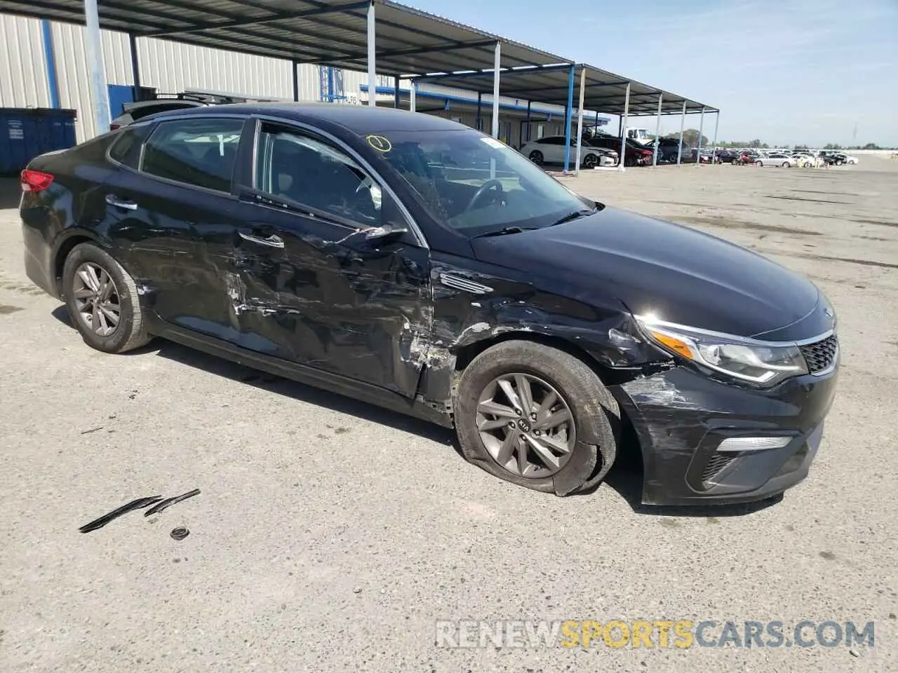 4 Фотография поврежденного автомобиля 5XXGT4L37LG423406 KIA OPTIMA 2020
