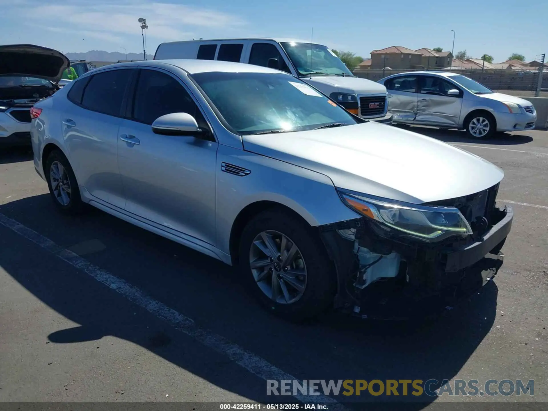 1 Photograph of a damaged car 5XXGT4L37LG442134 KIA OPTIMA 2020