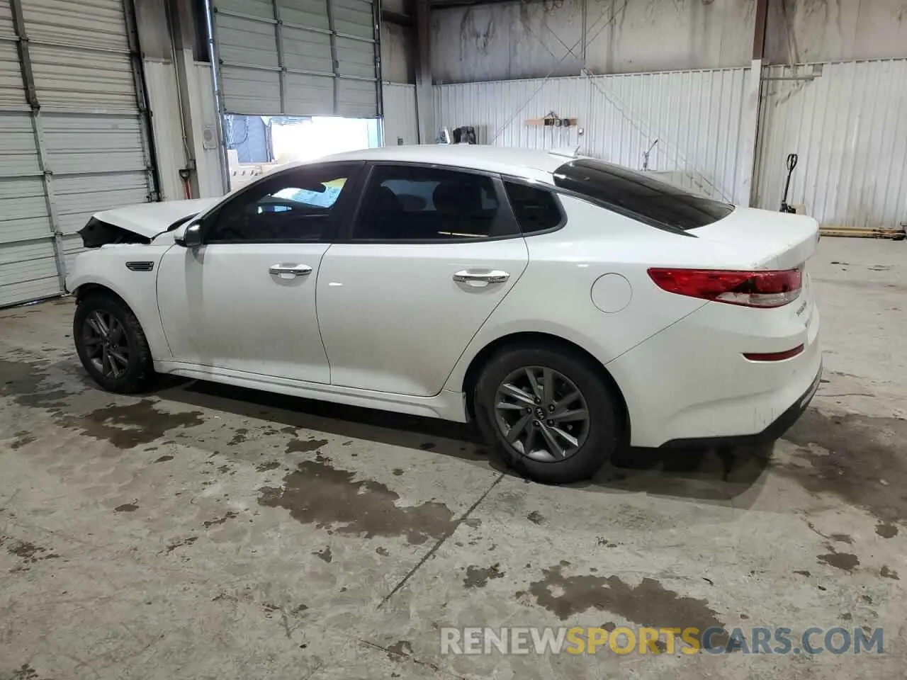 2 Фотография поврежденного автомобиля 5XXGT4L38LG383756 KIA OPTIMA 2020