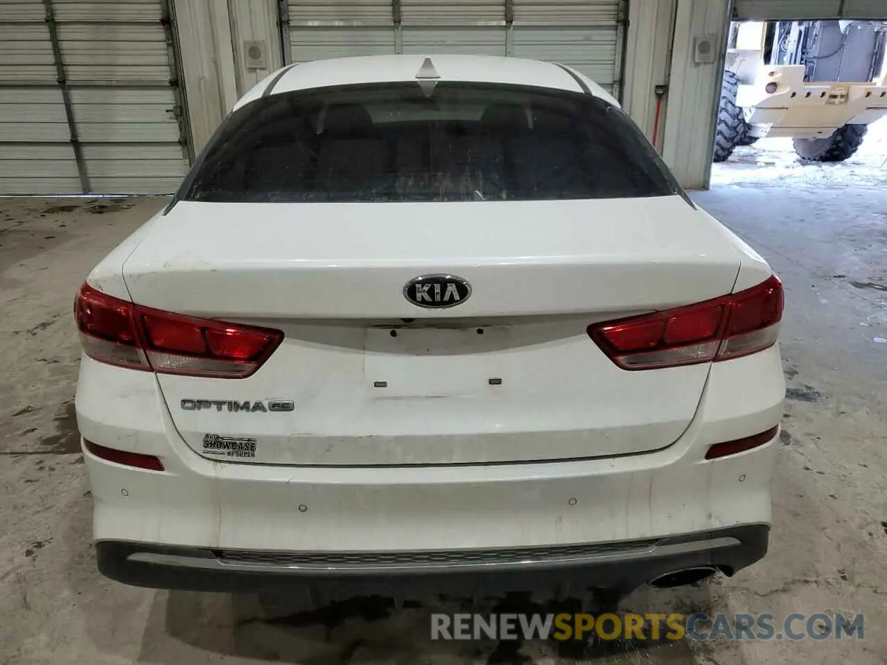 6 Фотография поврежденного автомобиля 5XXGT4L38LG383756 KIA OPTIMA 2020