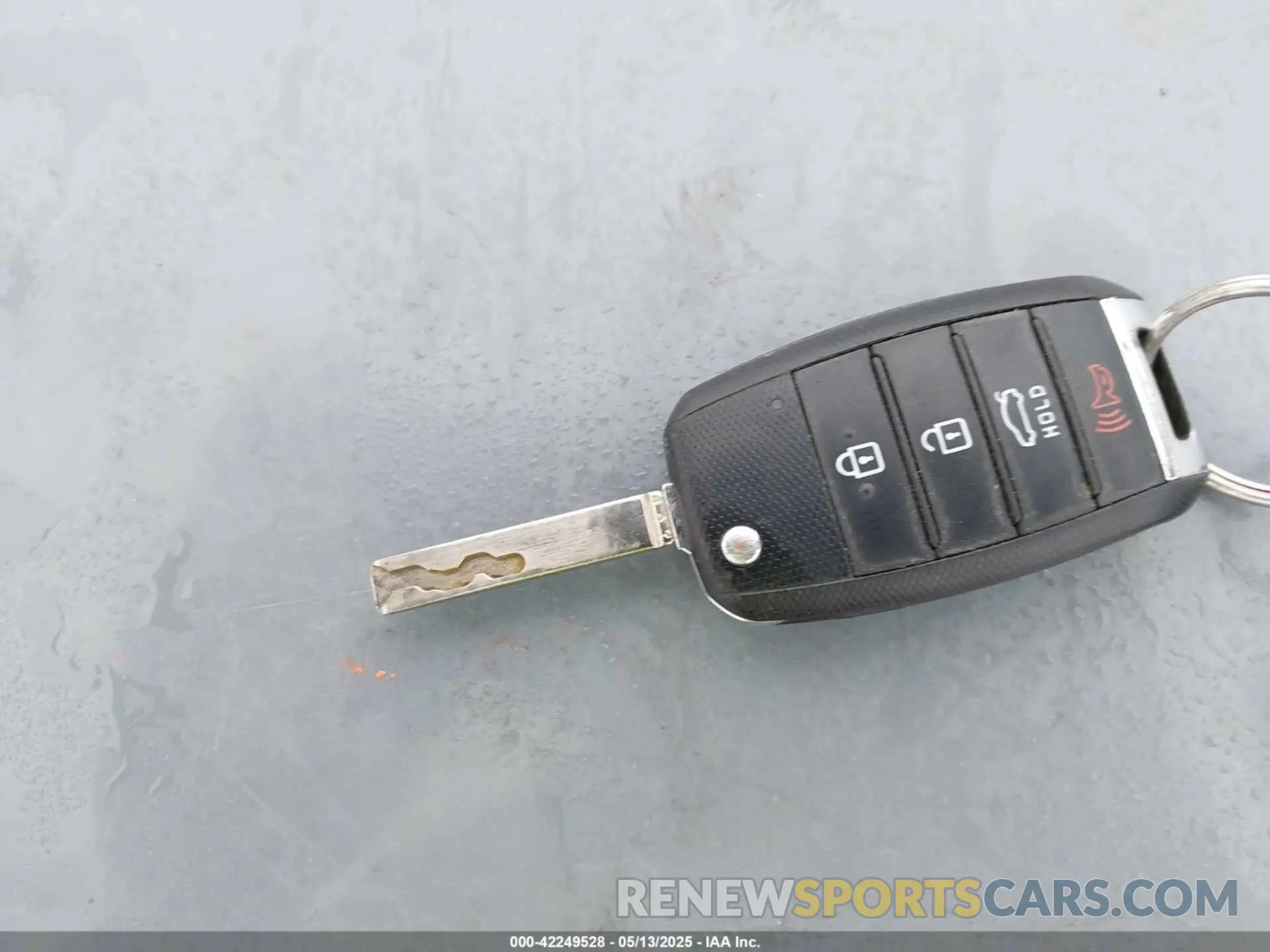 11 Фотография поврежденного автомобиля 5XXGT4L38LG386043 KIA OPTIMA 2020