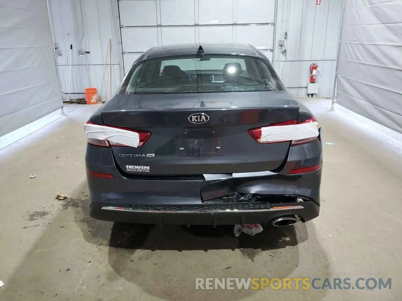 6 Photograph of a damaged car 5XXGT4L38LG390433 KIA OPTIMA 2020