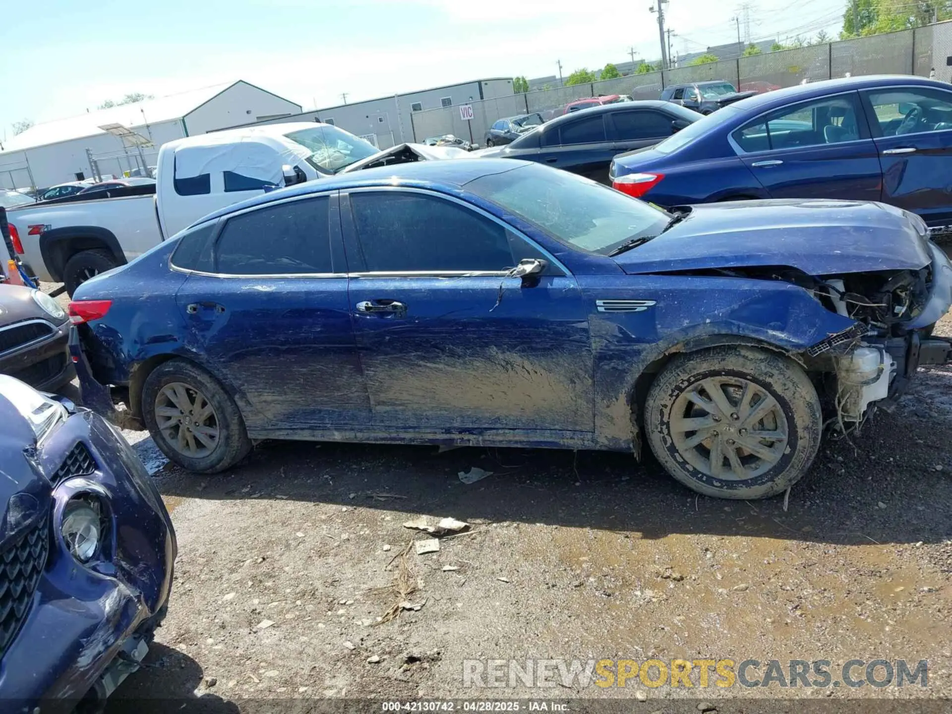 14 Photograph of a damaged car 5XXGT4L38LG407103 KIA OPTIMA 2020