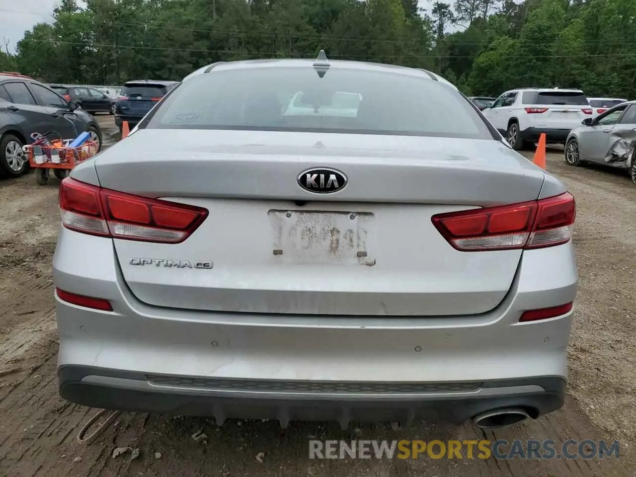 6 Photograph of a damaged car 5XXGT4L38LG414715 KIA OPTIMA 2020