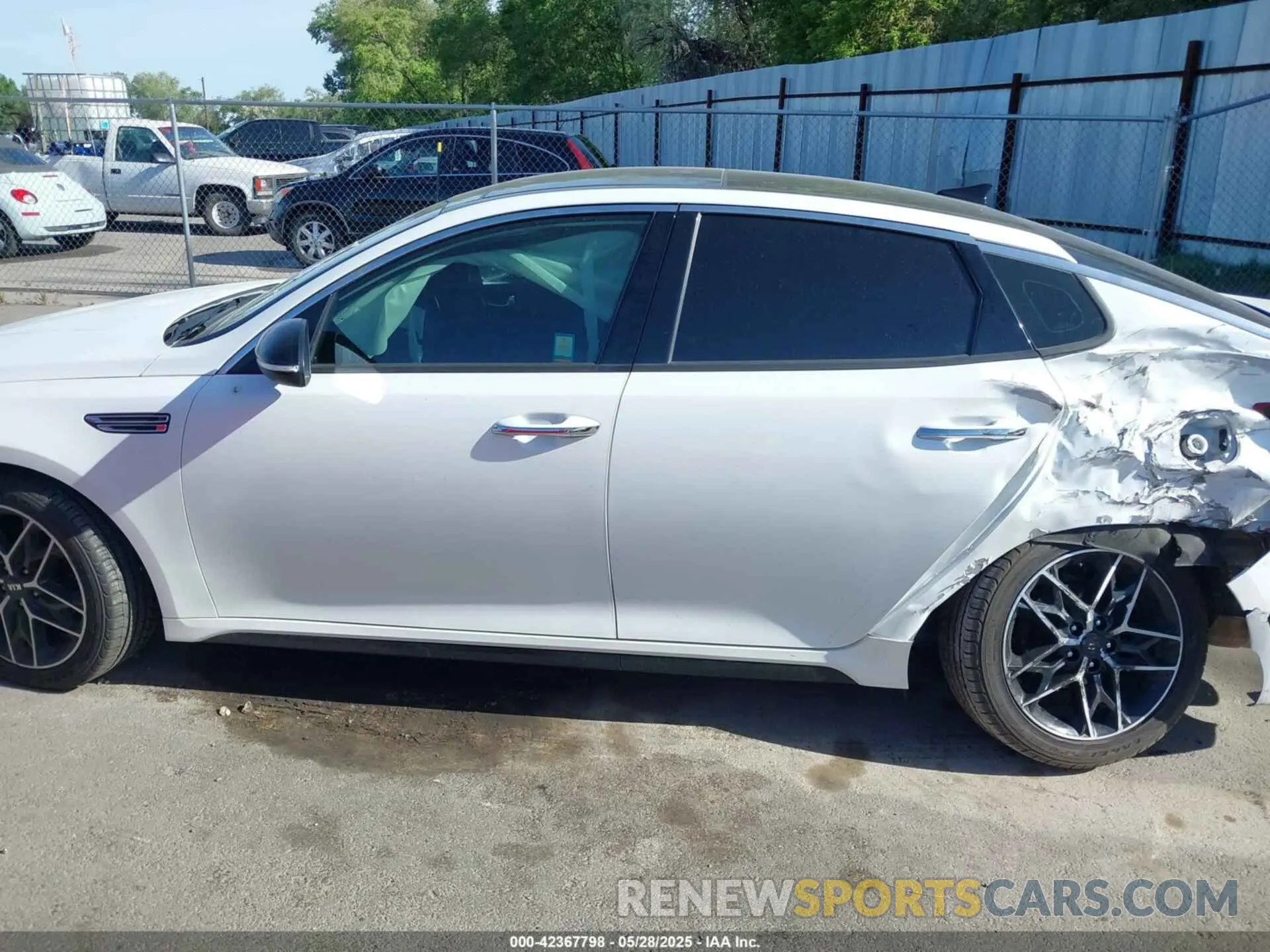 13 Фотография поврежденного автомобиля 5XXGT4L38LG447469 KIA OPTIMA 2020