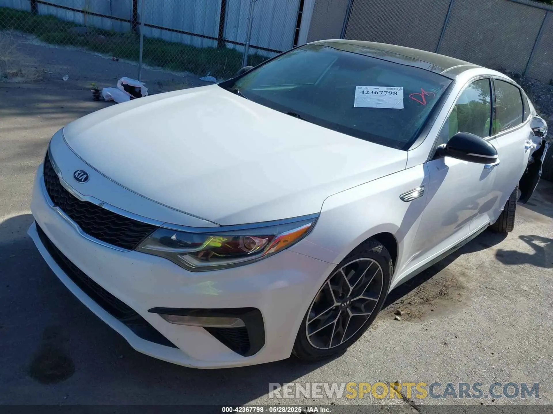 2 Фотография поврежденного автомобиля 5XXGT4L38LG447469 KIA OPTIMA 2020