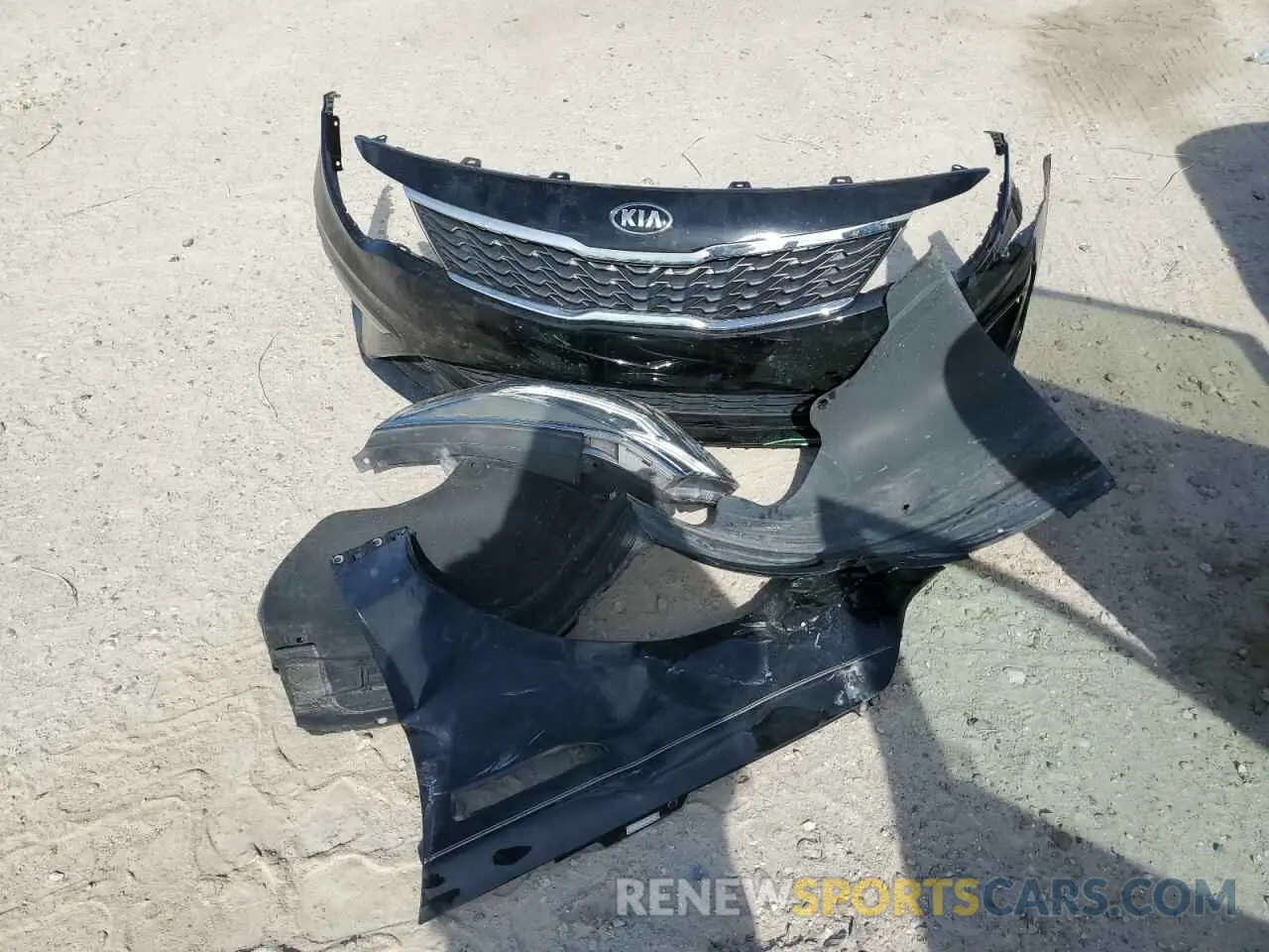 12 Photograph of a damaged car 5XXGT4L39LG401892 KIA OPTIMA 2020