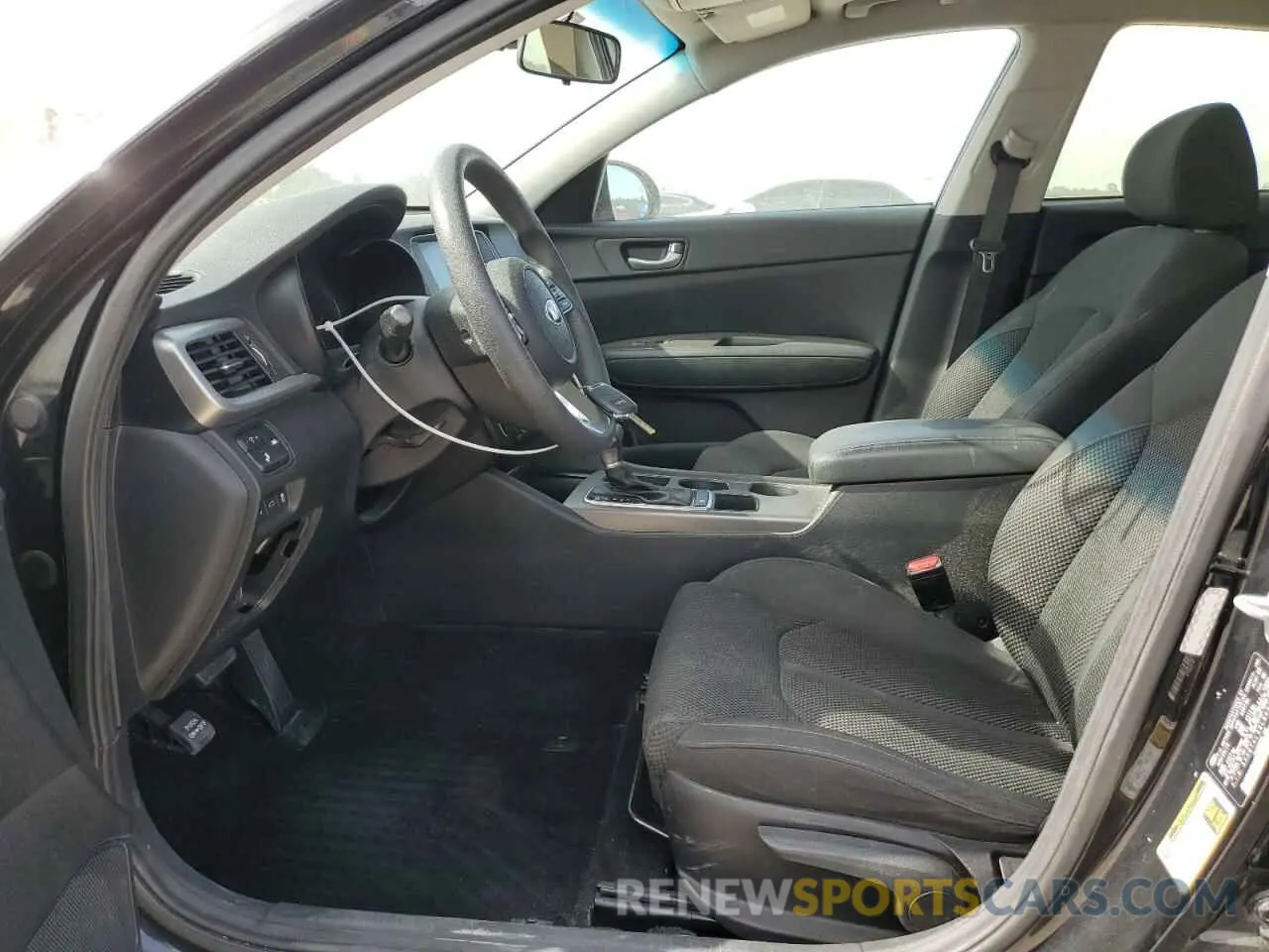 7 Photograph of a damaged car 5XXGT4L39LG401892 KIA OPTIMA 2020