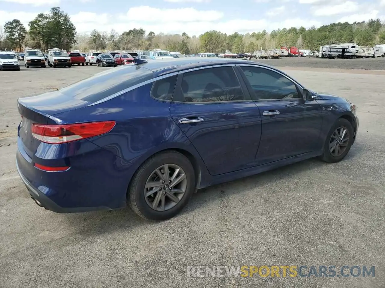 3 Photograph of a damaged car 5XXGT4L39LG403321 KIA OPTIMA 2020