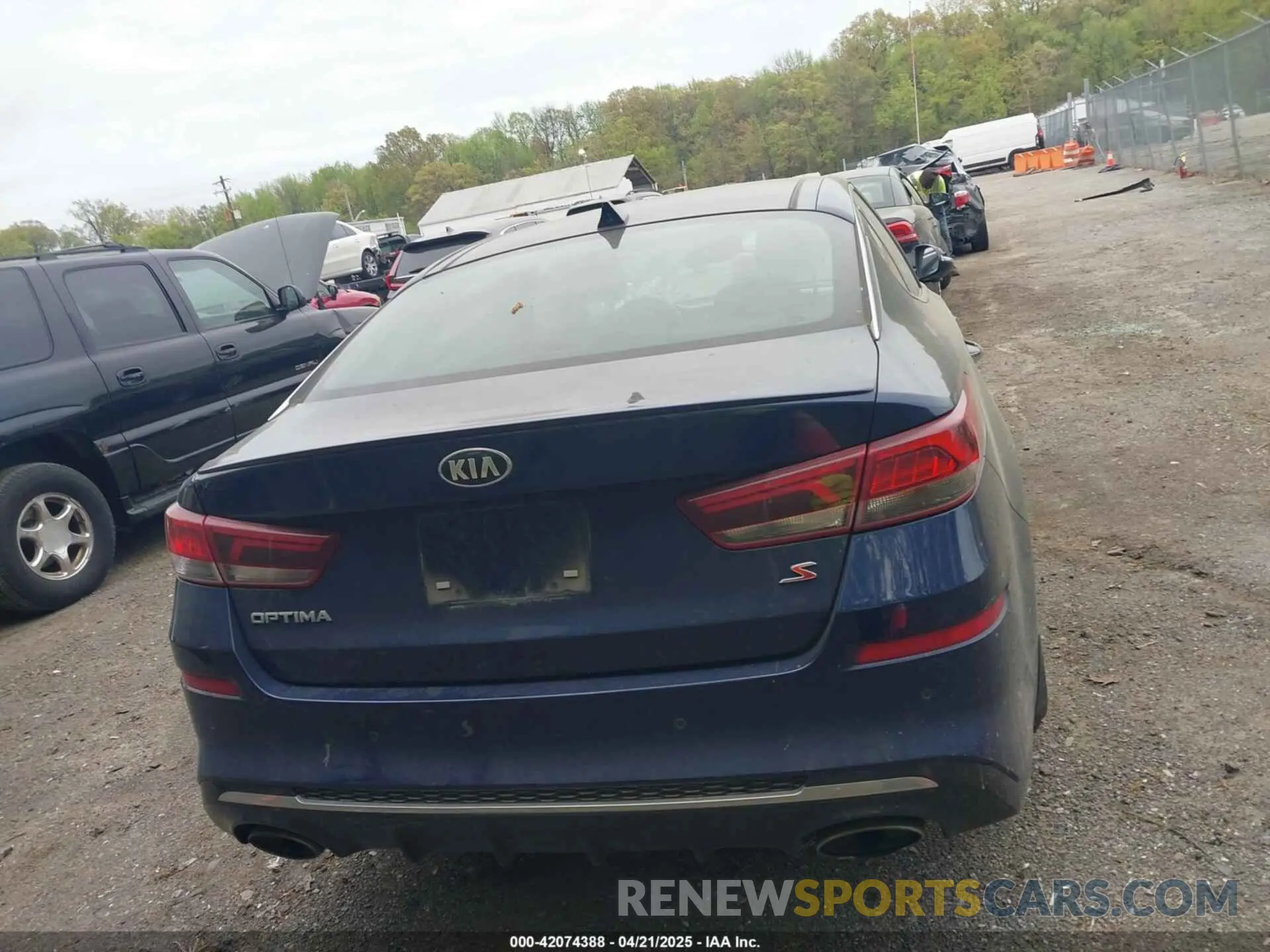 16 Photograph of a damaged car 5XXGT4L39LG404890 KIA OPTIMA 2020