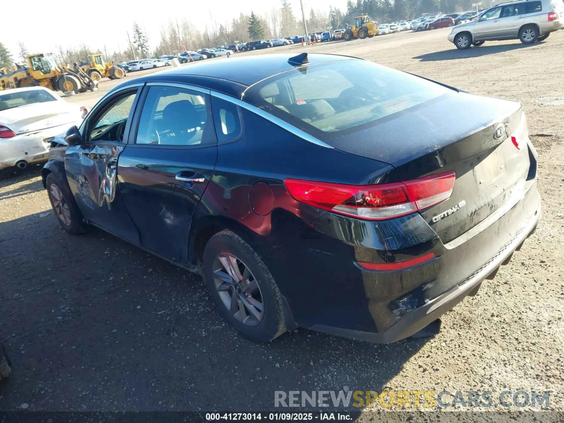 3 Фотография поврежденного автомобиля 5XXGT4L39LG409992 KIA OPTIMA 2020