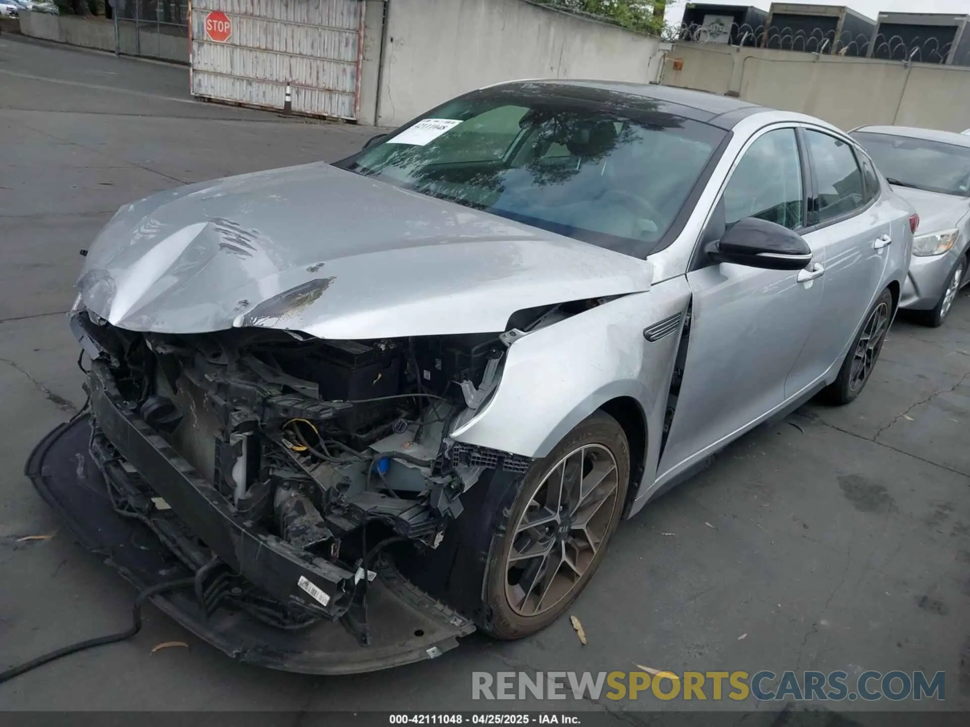 2 Фотография поврежденного автомобиля 5XXGT4L39LG444628 KIA OPTIMA 2020