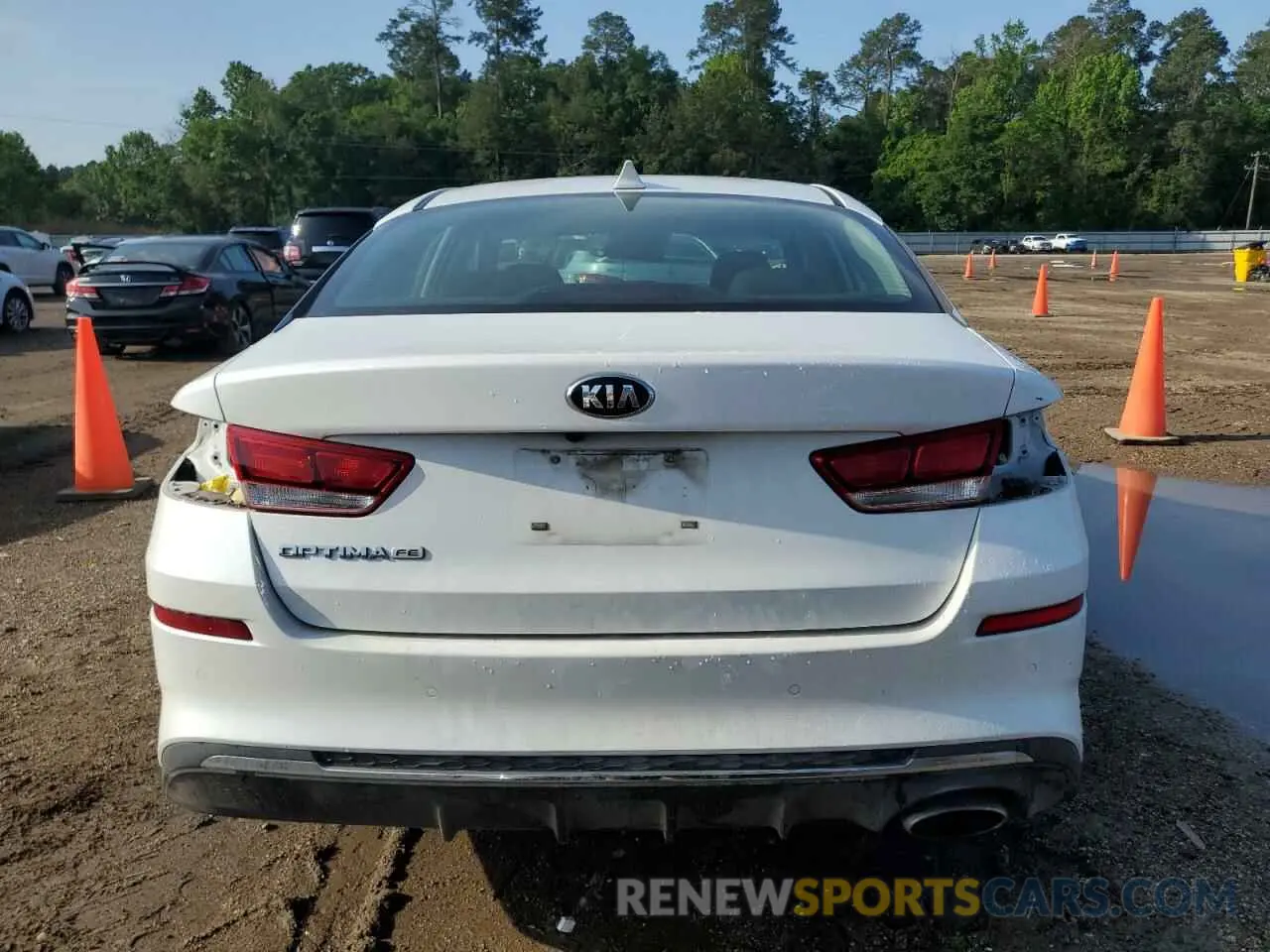 6 Photograph of a damaged car 5XXGT4L3XLG379255 KIA OPTIMA 2020