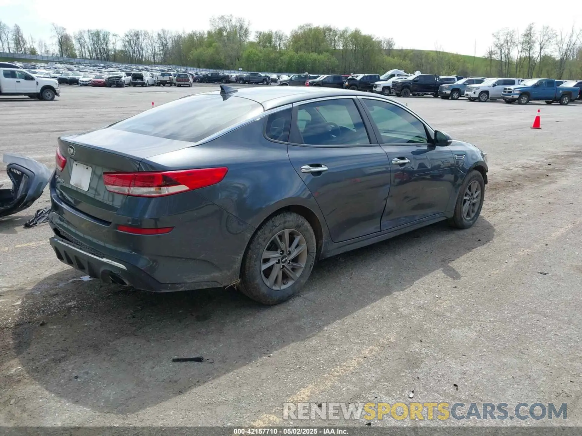 4 Фотография поврежденного автомобиля 5XXGT4L3XLG384486 KIA OPTIMA 2020