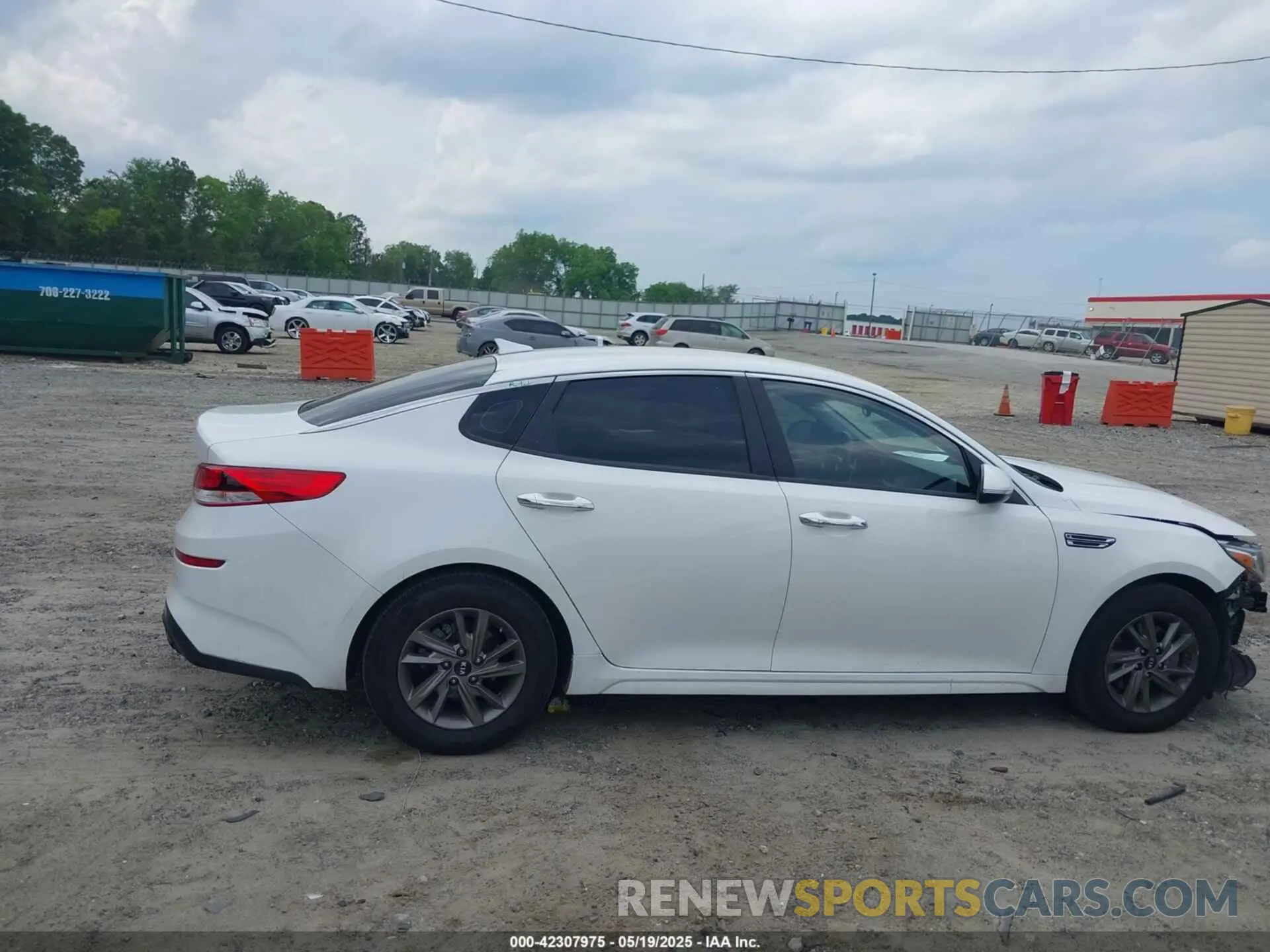 14 Photograph of a damaged car 5XXGT4L3XLG385606 KIA OPTIMA 2020