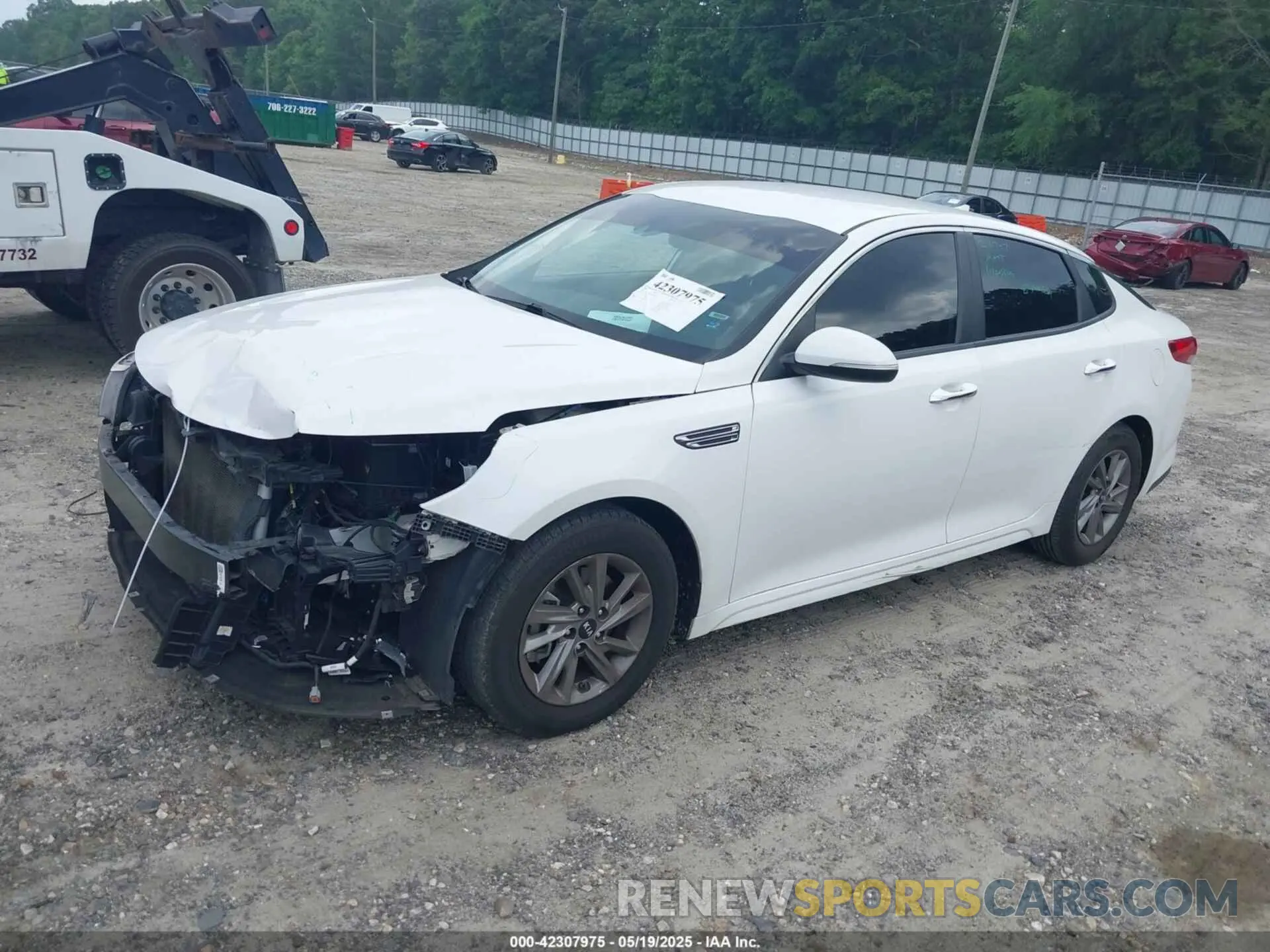 2 Photograph of a damaged car 5XXGT4L3XLG385606 KIA OPTIMA 2020
