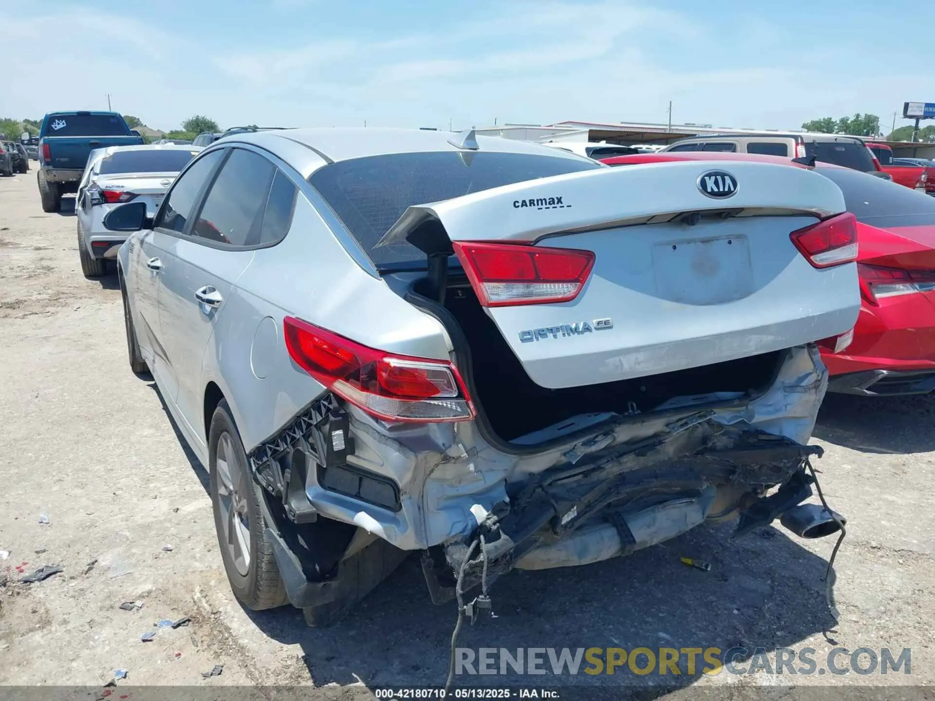 3 Фотография поврежденного автомобиля 5XXGT4L3XLG445335 KIA OPTIMA 2020