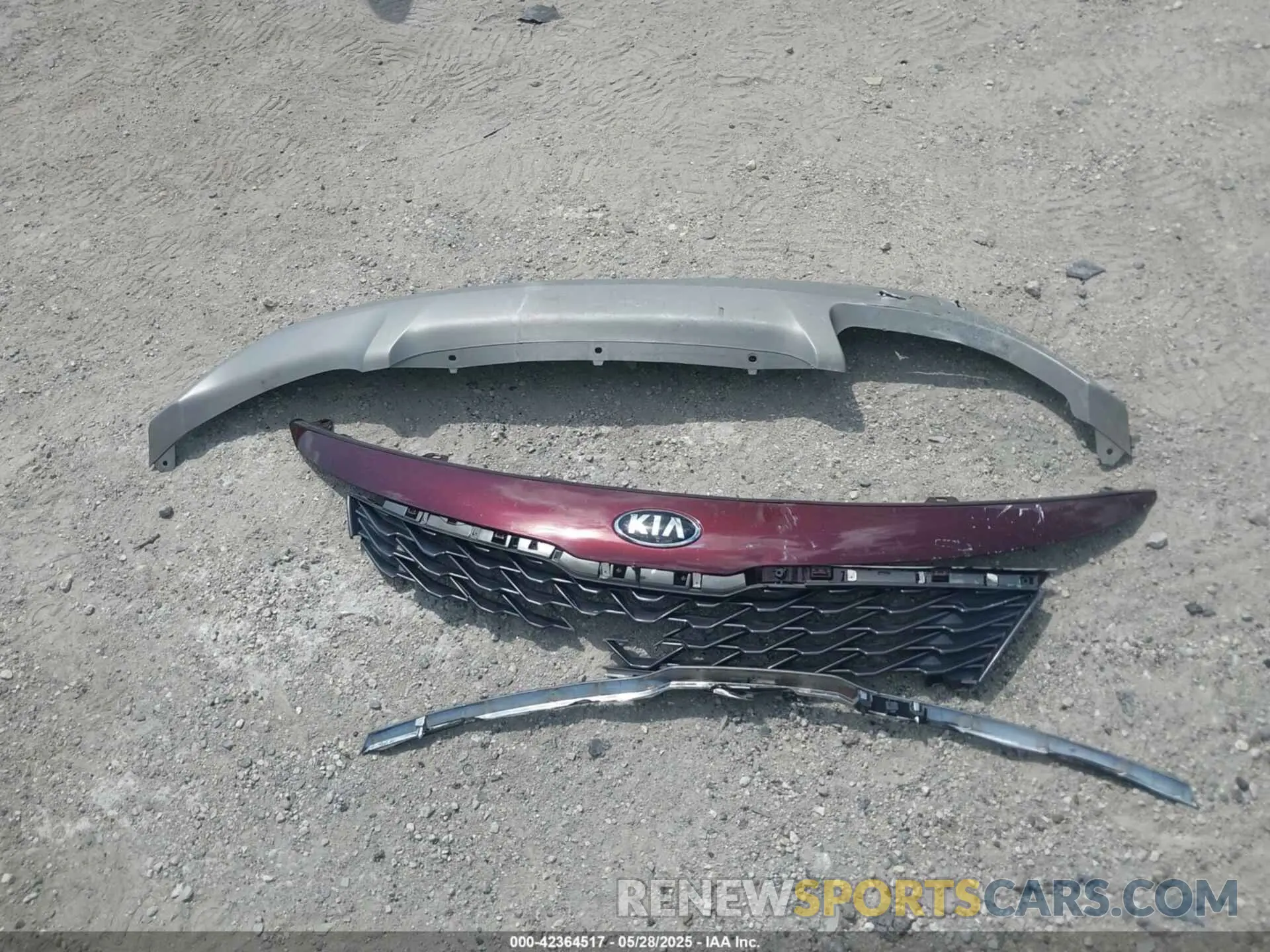 12 Фотография поврежденного автомобиля 5XXGT4L3XLG451491 KIA OPTIMA 2020