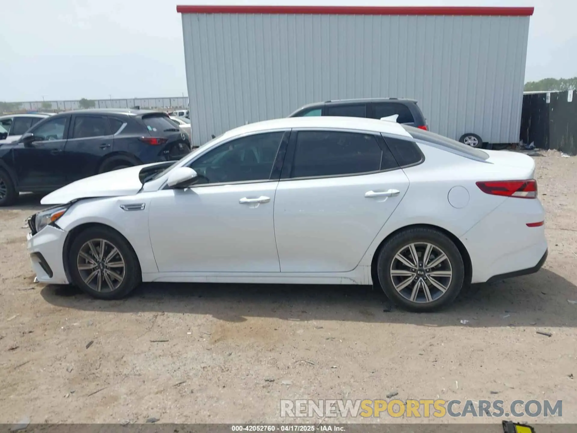 15 Фотография поврежденного автомобиля 5XXGU4L14LG417817 KIA OPTIMA 2020