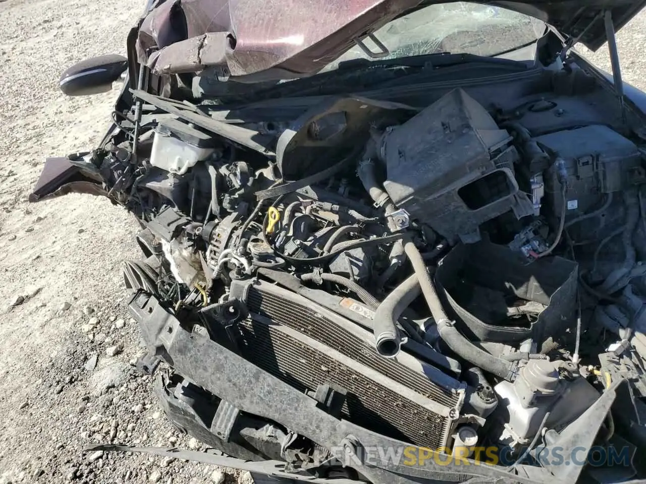 12 Фотография поврежденного автомобиля 5XXGU4L17LG393965 KIA OPTIMA 2020