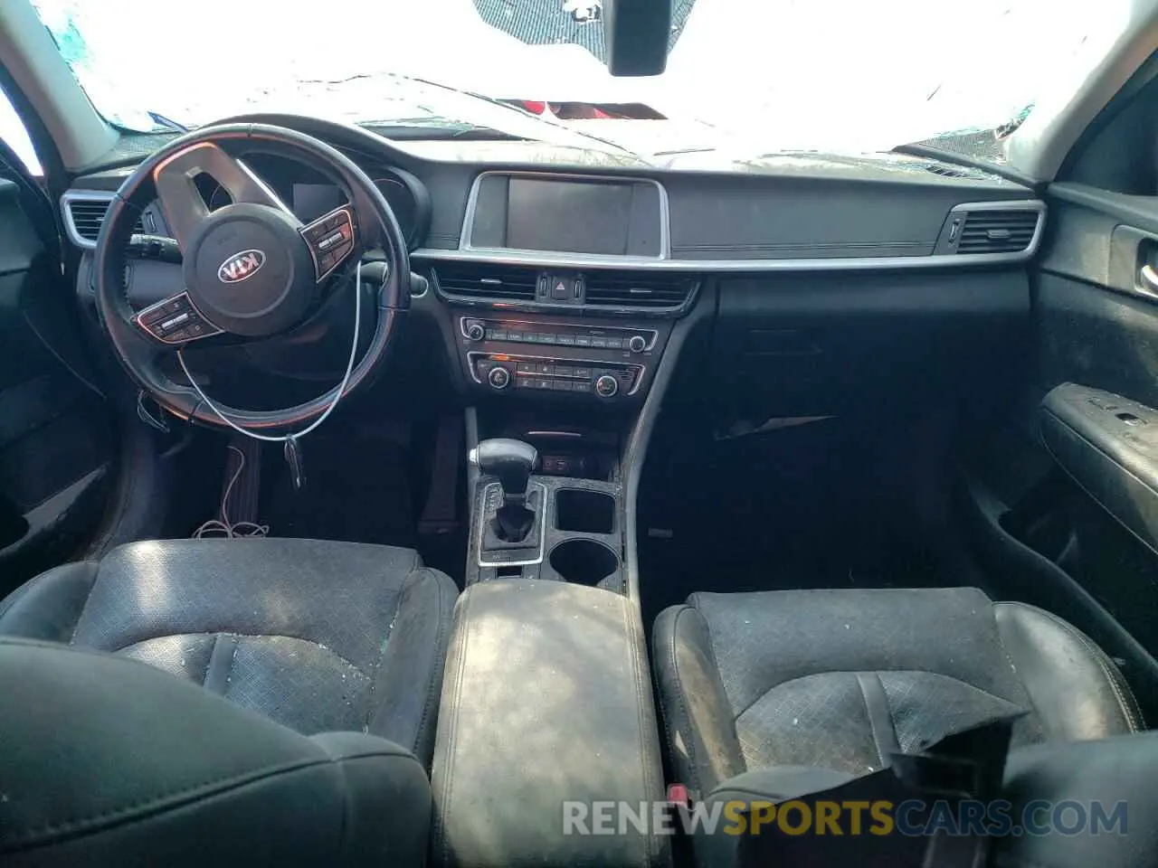 8 Фотография поврежденного автомобиля 5XXGU4L17LG393965 KIA OPTIMA 2020