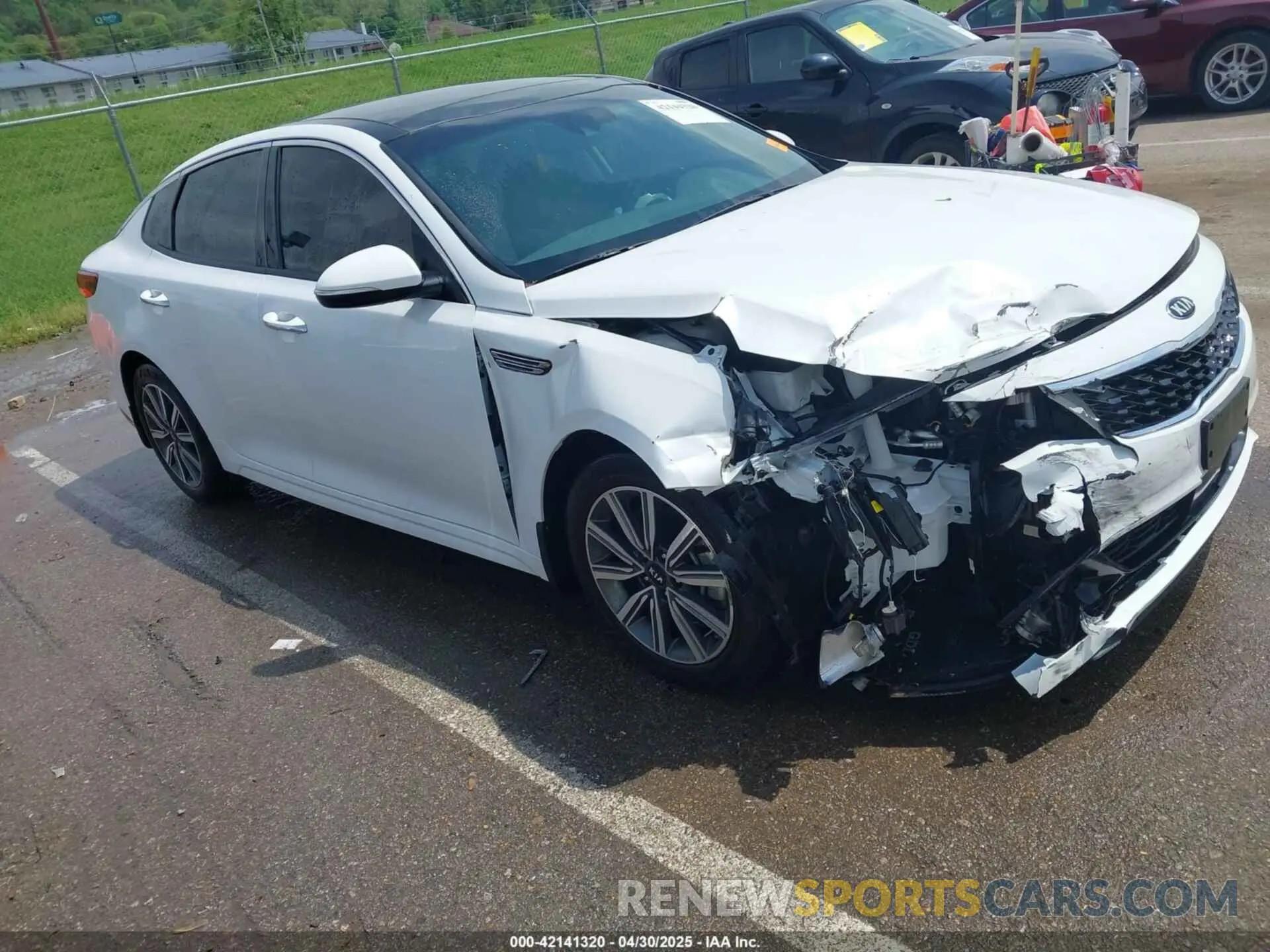 1 Photograph of a damaged car 5XXGU4L17LG439987 KIA OPTIMA 2020