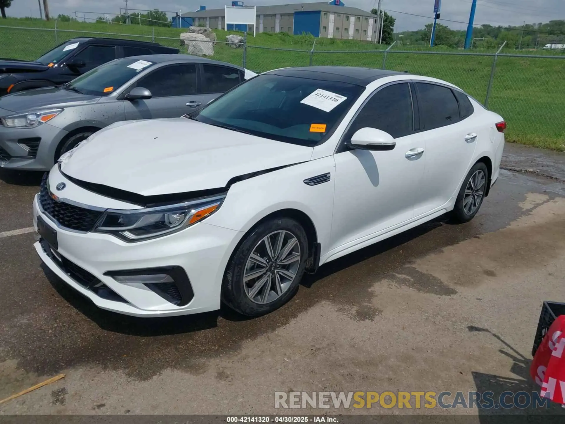 2 Photograph of a damaged car 5XXGU4L17LG439987 KIA OPTIMA 2020