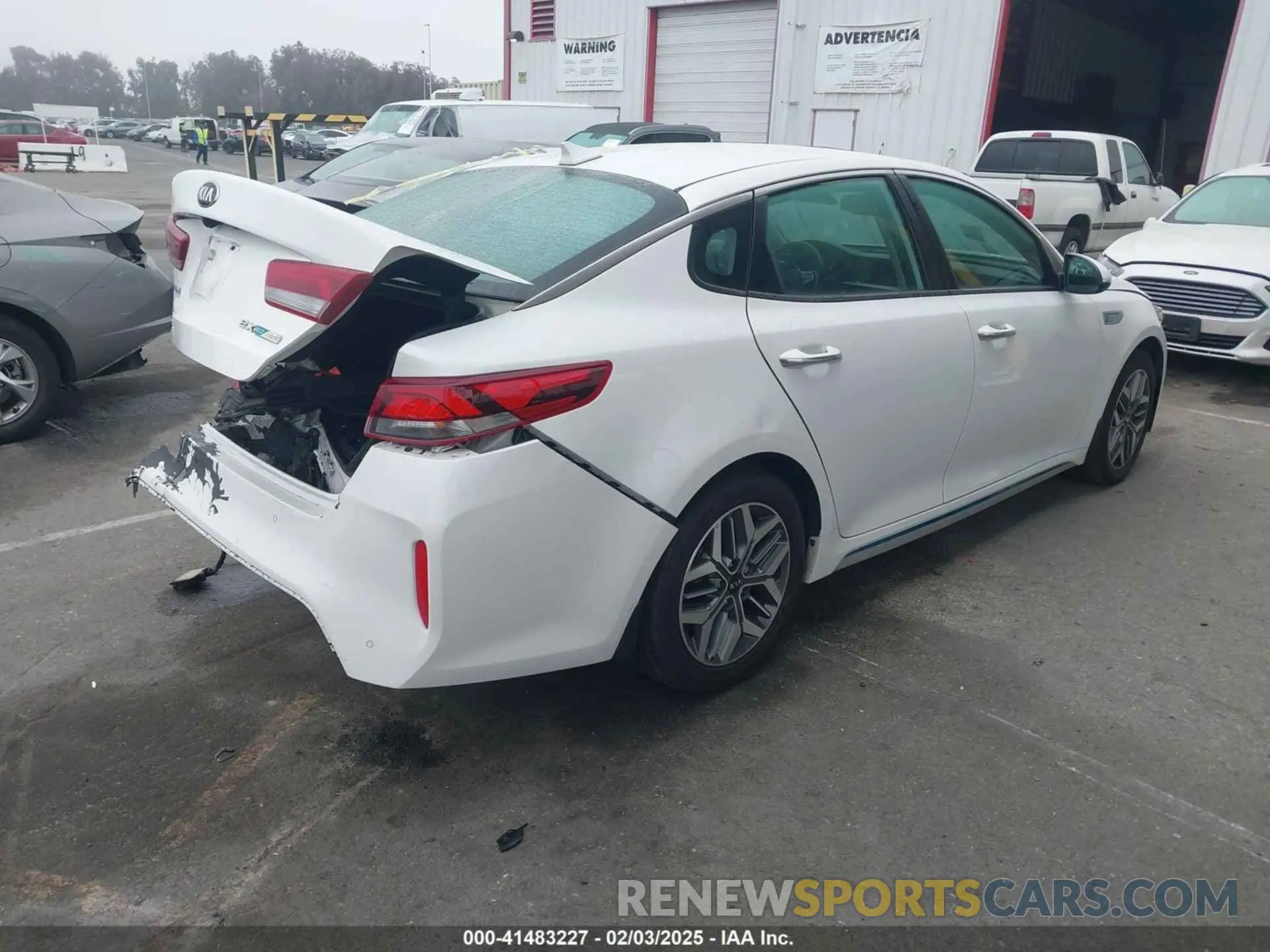 4 Фотография поврежденного автомобиля KNAGU4LE3L5037307 KIA OPTIMA HYBRID 2020