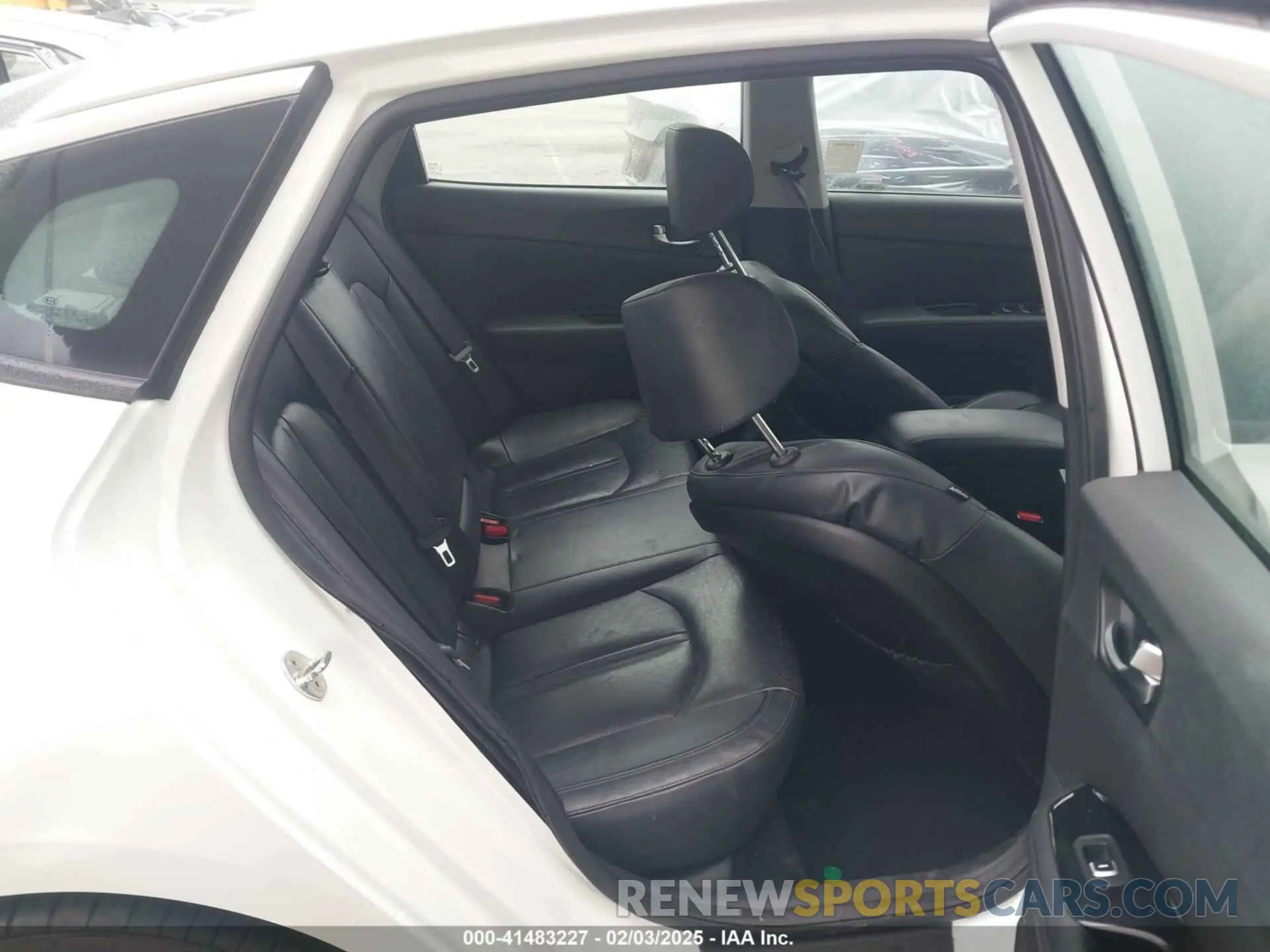 8 Фотография поврежденного автомобиля KNAGU4LE3L5037307 KIA OPTIMA HYBRID 2020