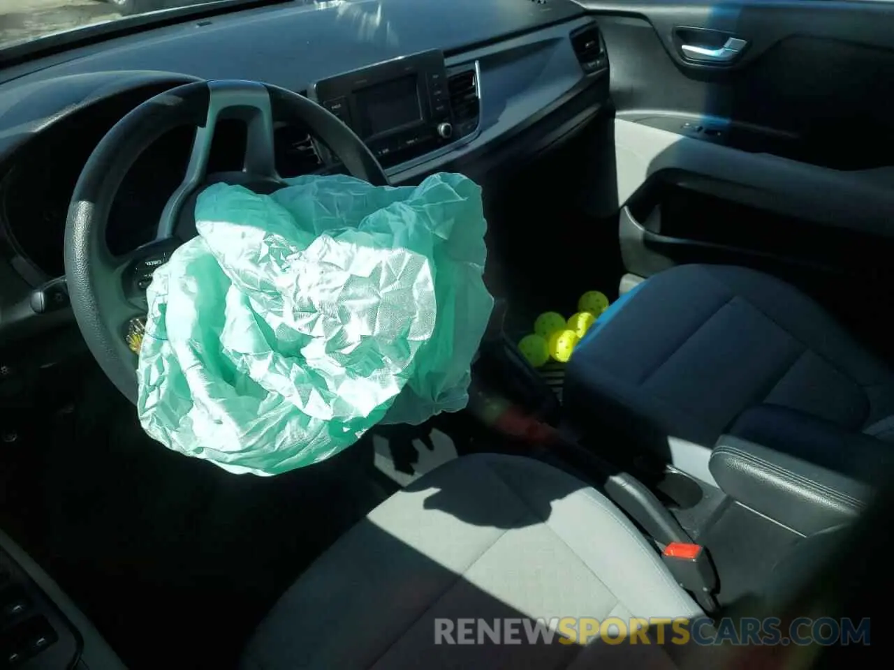 7 Фотография поврежденного автомобиля 3KPA24AB0KE172027 KIA RIO 2019