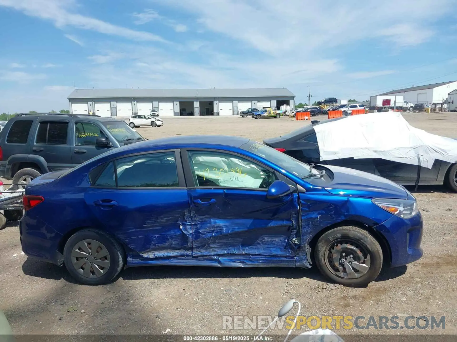 12 Photograph of a damaged car 3KPA24AB0KE200392 KIA RIO 2019