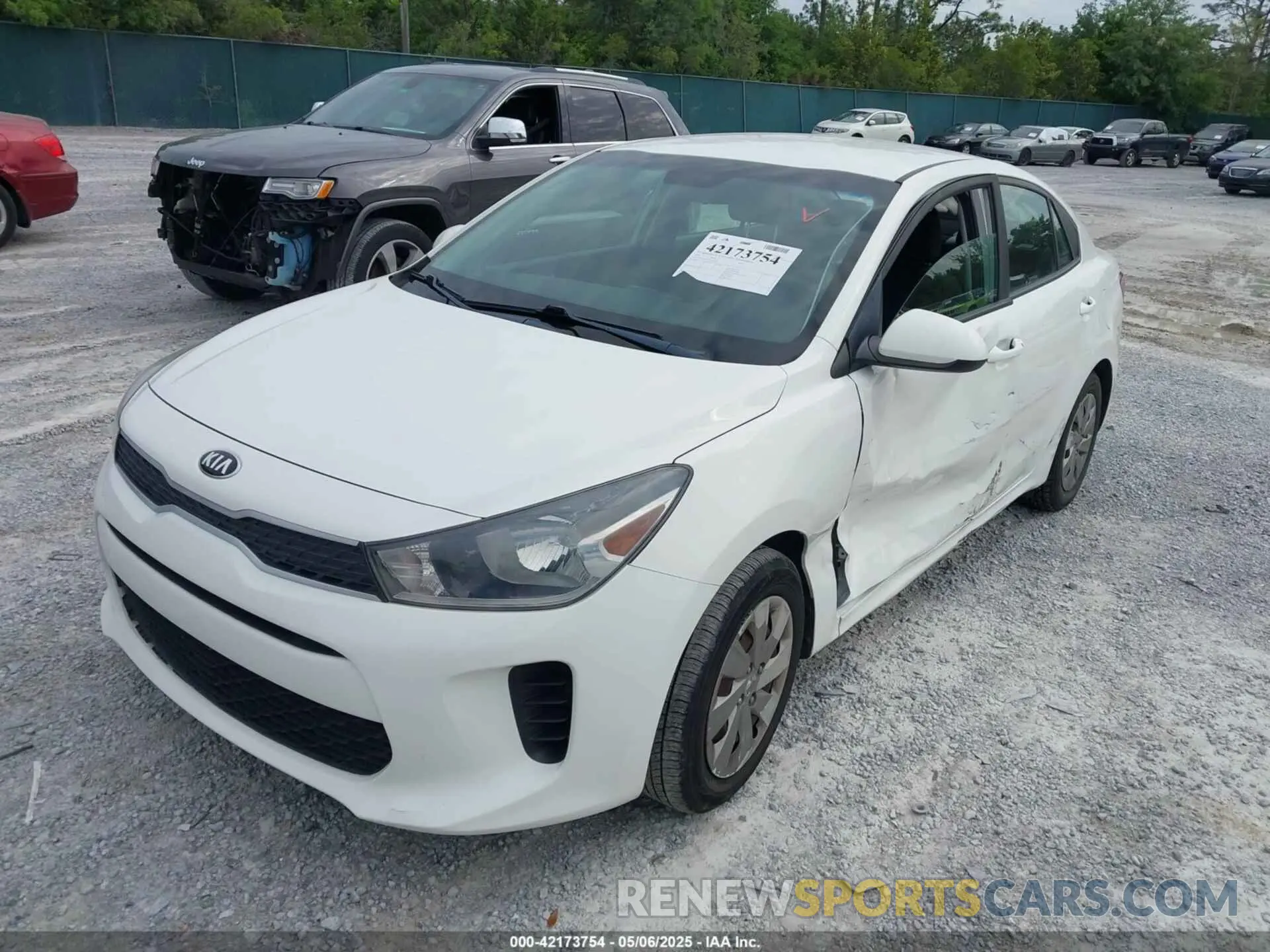 2 Photograph of a damaged car 3KPA24AB1KE161621 KIA RIO 2019