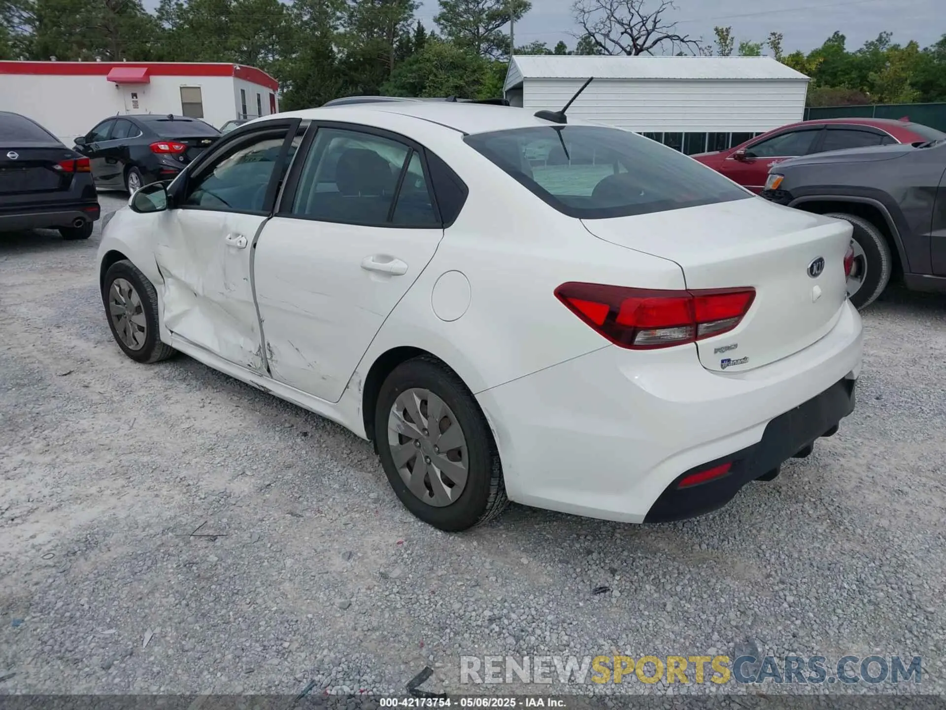 3 Photograph of a damaged car 3KPA24AB1KE161621 KIA RIO 2019
