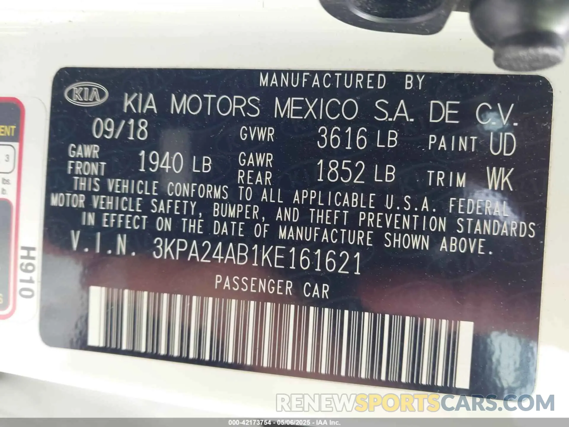 9 Photograph of a damaged car 3KPA24AB1KE161621 KIA RIO 2019