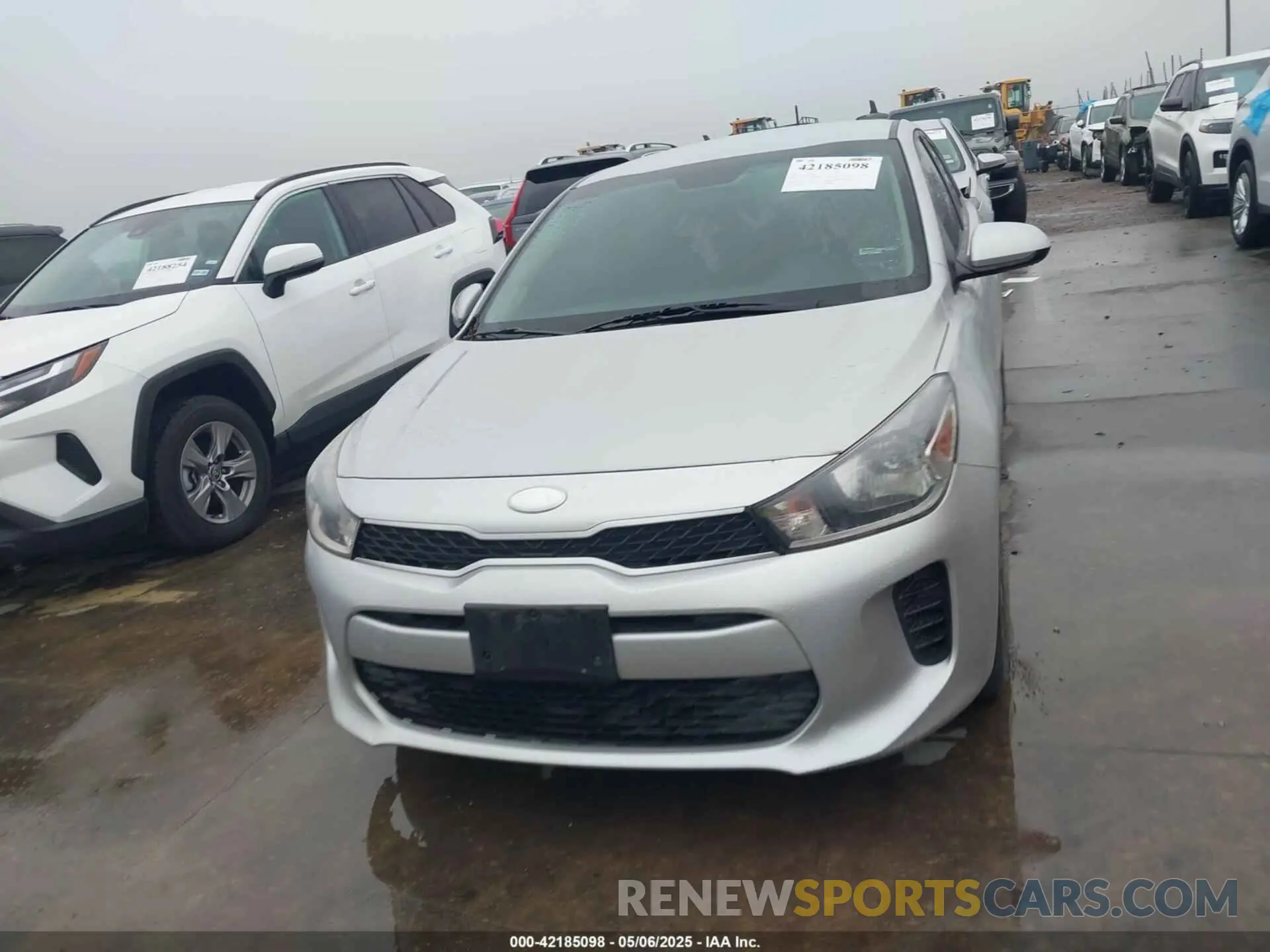 11 Photograph of a damaged car 3KPA24AB1KE213894 KIA RIO 2019