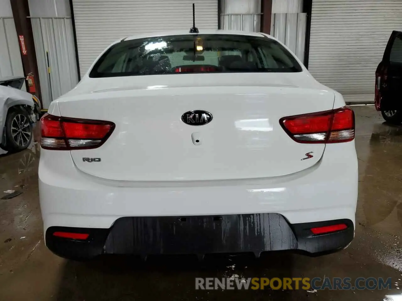 6 Photograph of a damaged car 3KPA24AB2KE204525 KIA RIO 2019