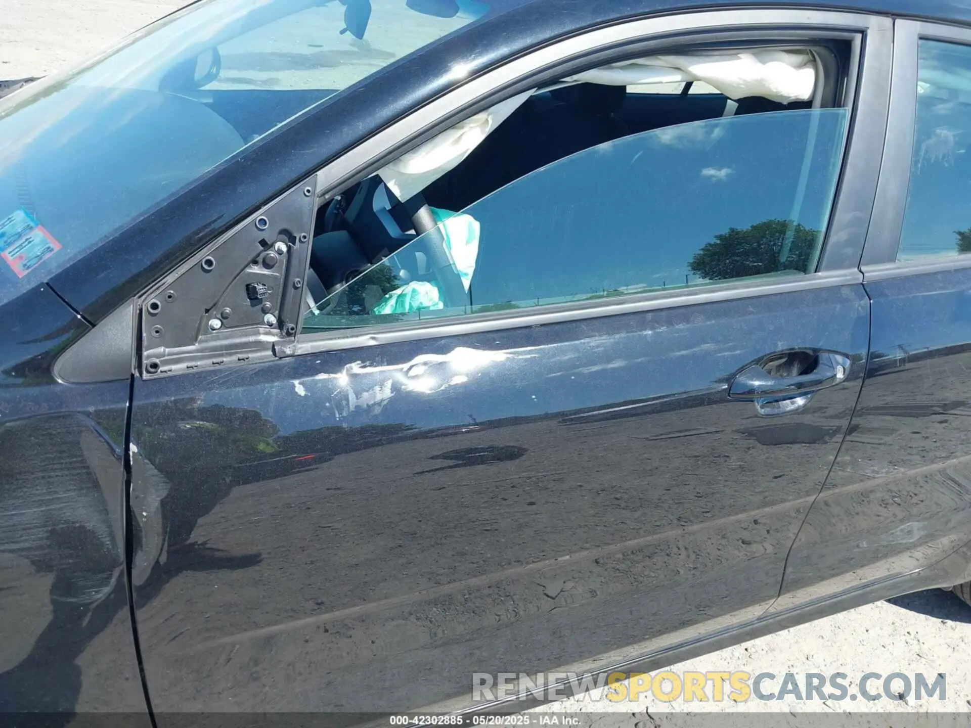 22 Photograph of a damaged car 3KPA24AB2KE218442 KIA RIO 2019