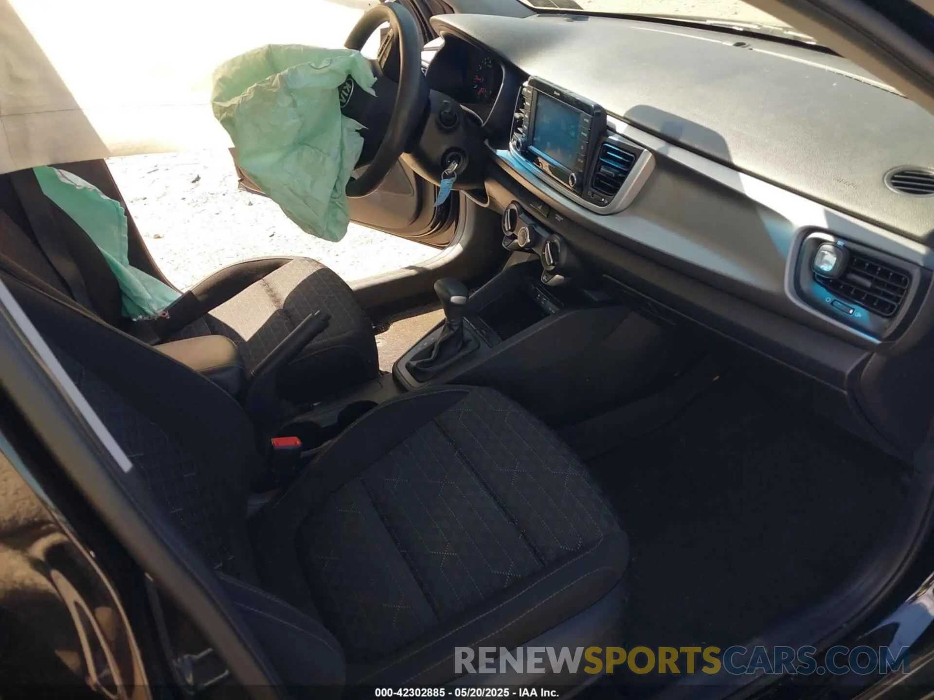 5 Photograph of a damaged car 3KPA24AB2KE218442 KIA RIO 2019