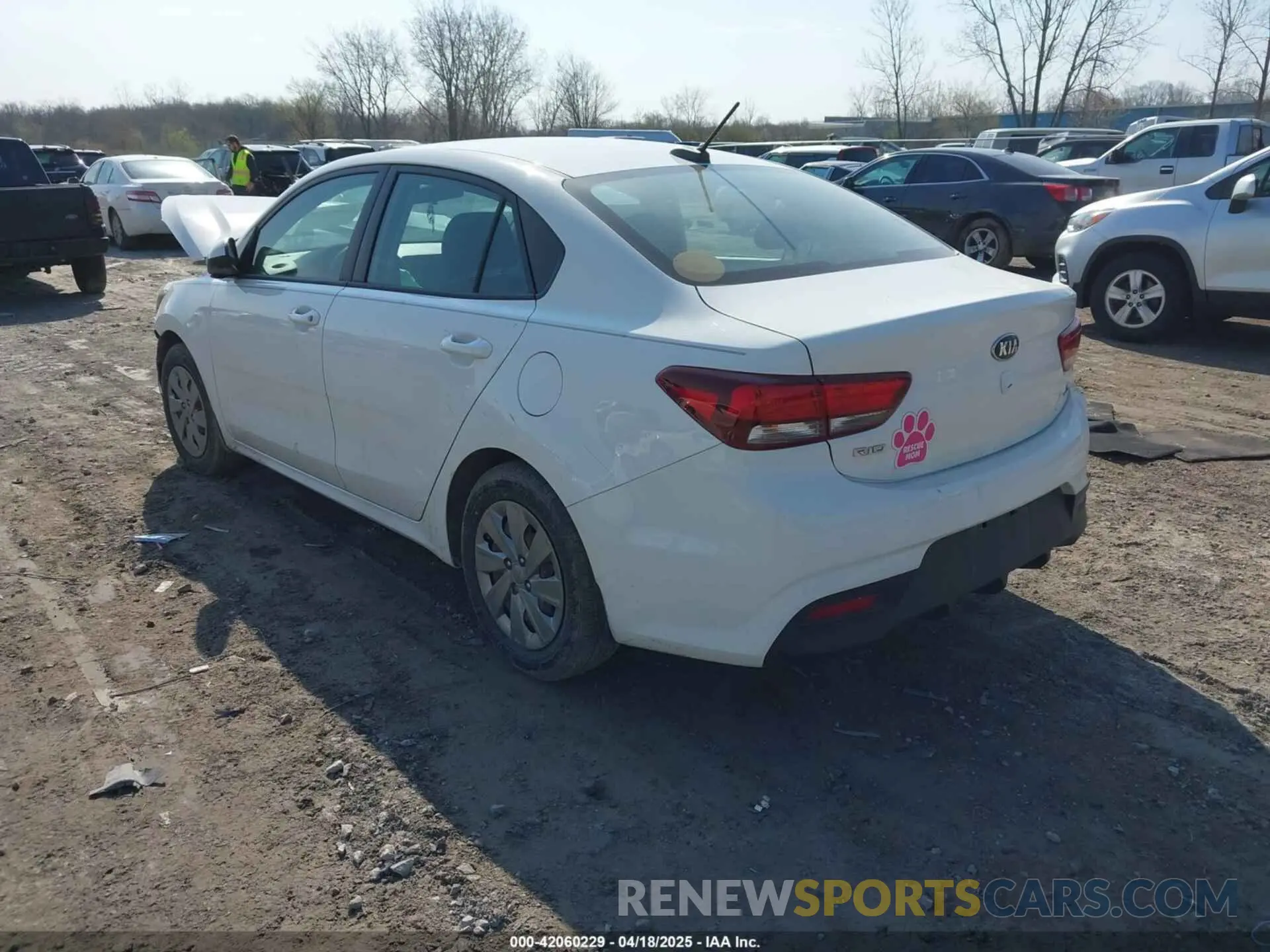3 Photograph of a damaged car 3KPA24AB2KE241607 KIA RIO 2019
