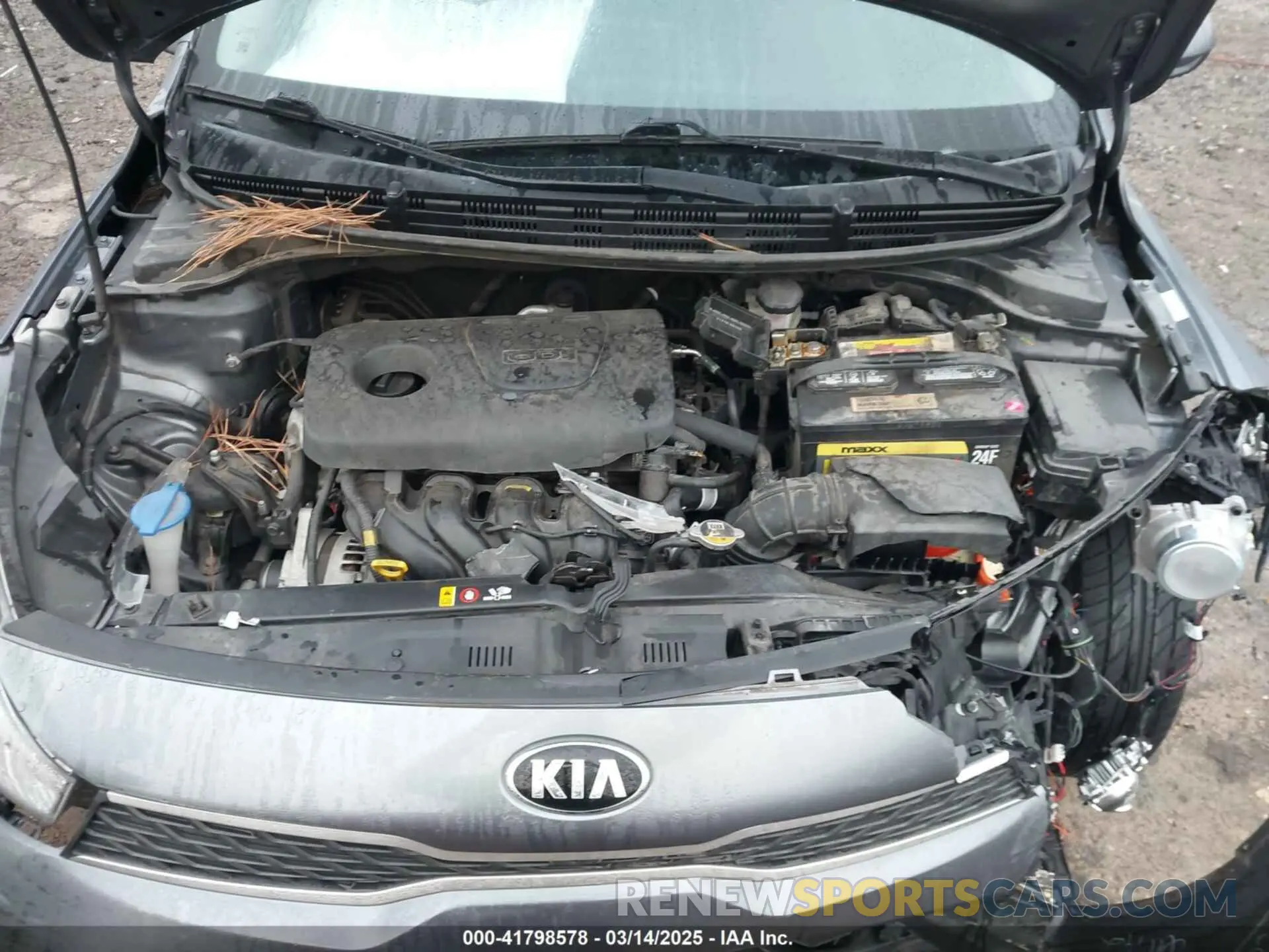 10 Photograph of a damaged car 3KPA24AB4KE177733 KIA RIO 2019