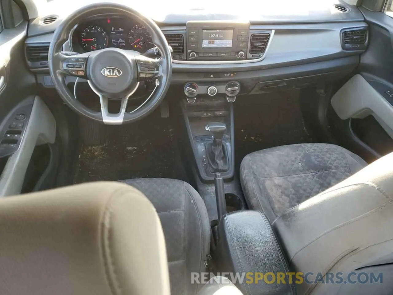 8 Photograph of a damaged car 3KPA24AB5KE165879 KIA RIO 2019