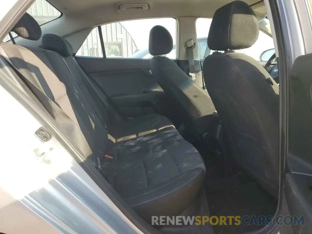 11 Фотография поврежденного автомобиля 3KPA24AB5KE167129 KIA RIO 2019