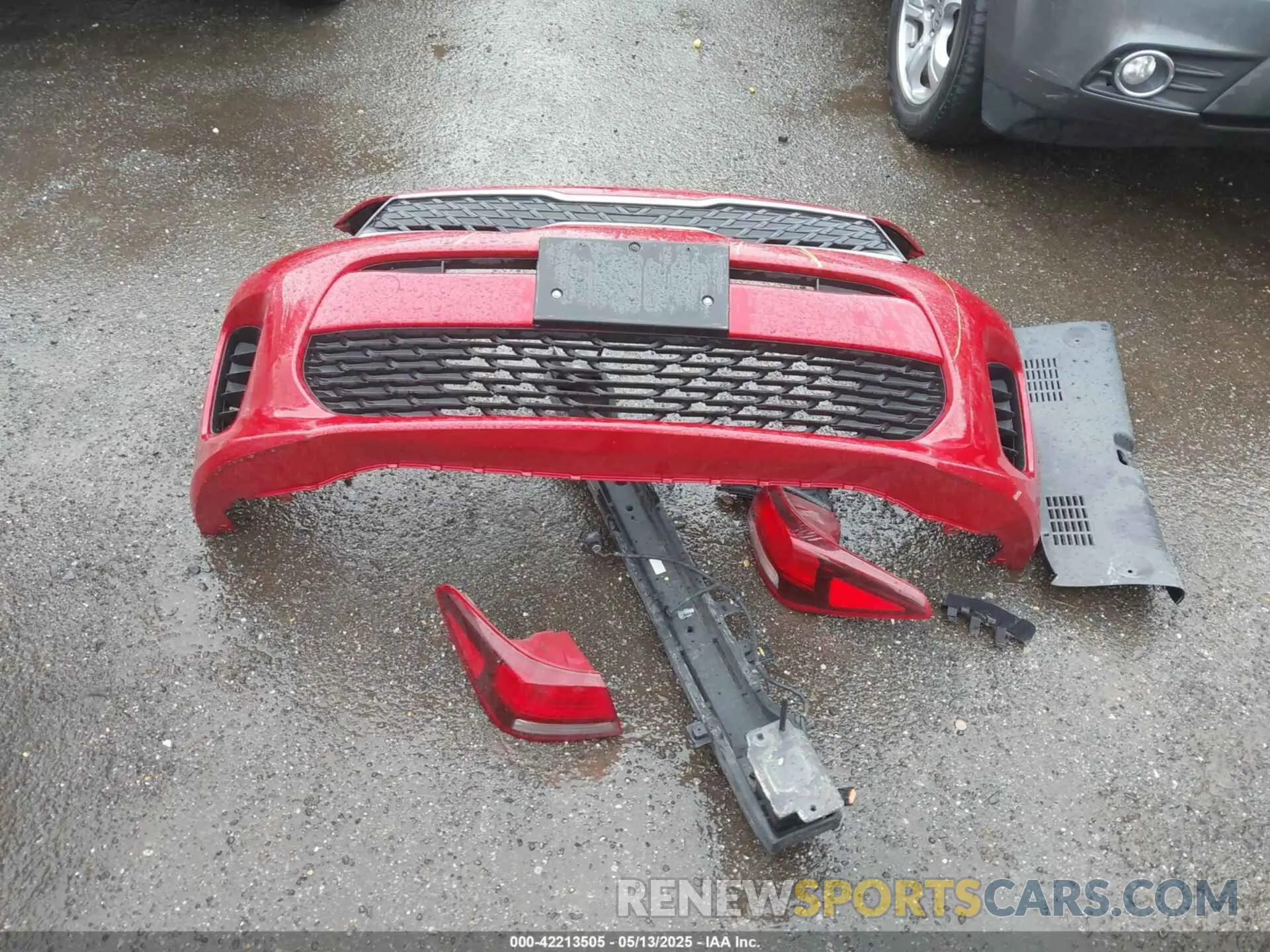 12 Photograph of a damaged car 3KPA24AB6KE167446 KIA RIO 2019